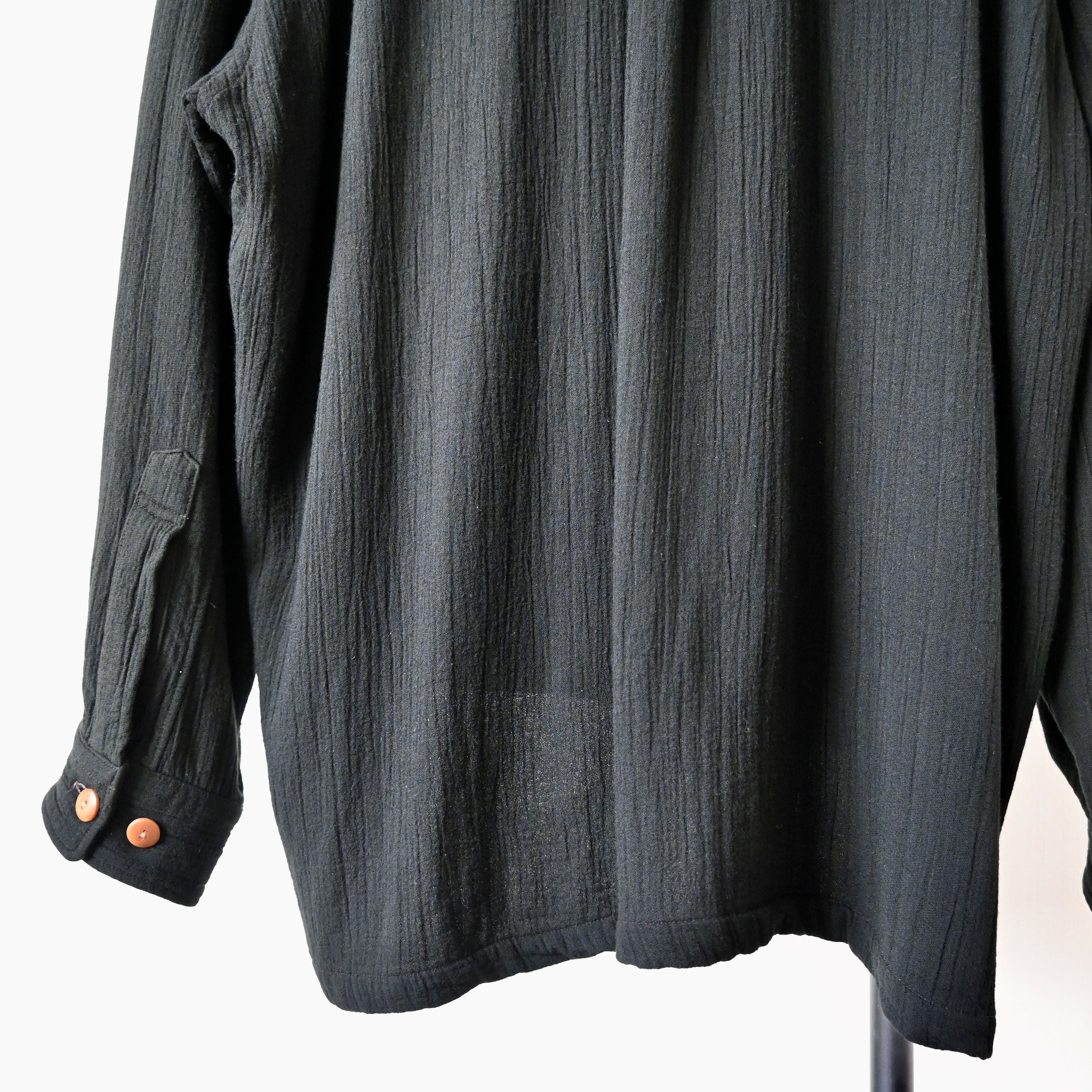 Dezert VTG 1980-90s Dezert black rayon x wool drapey shirt Size US L / EU 52-54 / 3 - 5 Thumbnail