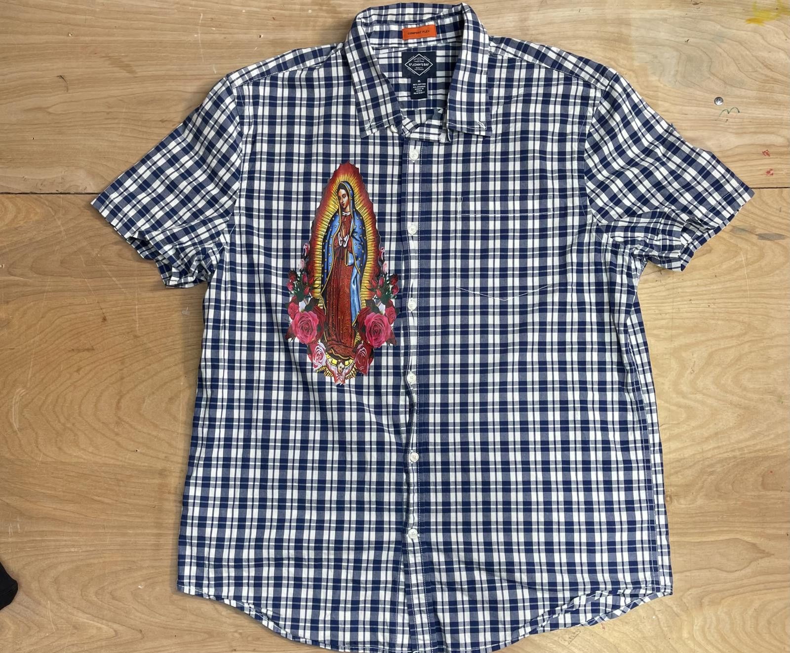 Affliction ST JOHN BAY VIRGIN MARRY STYLE FLANNEL Size 44R - 1 Thumbnail