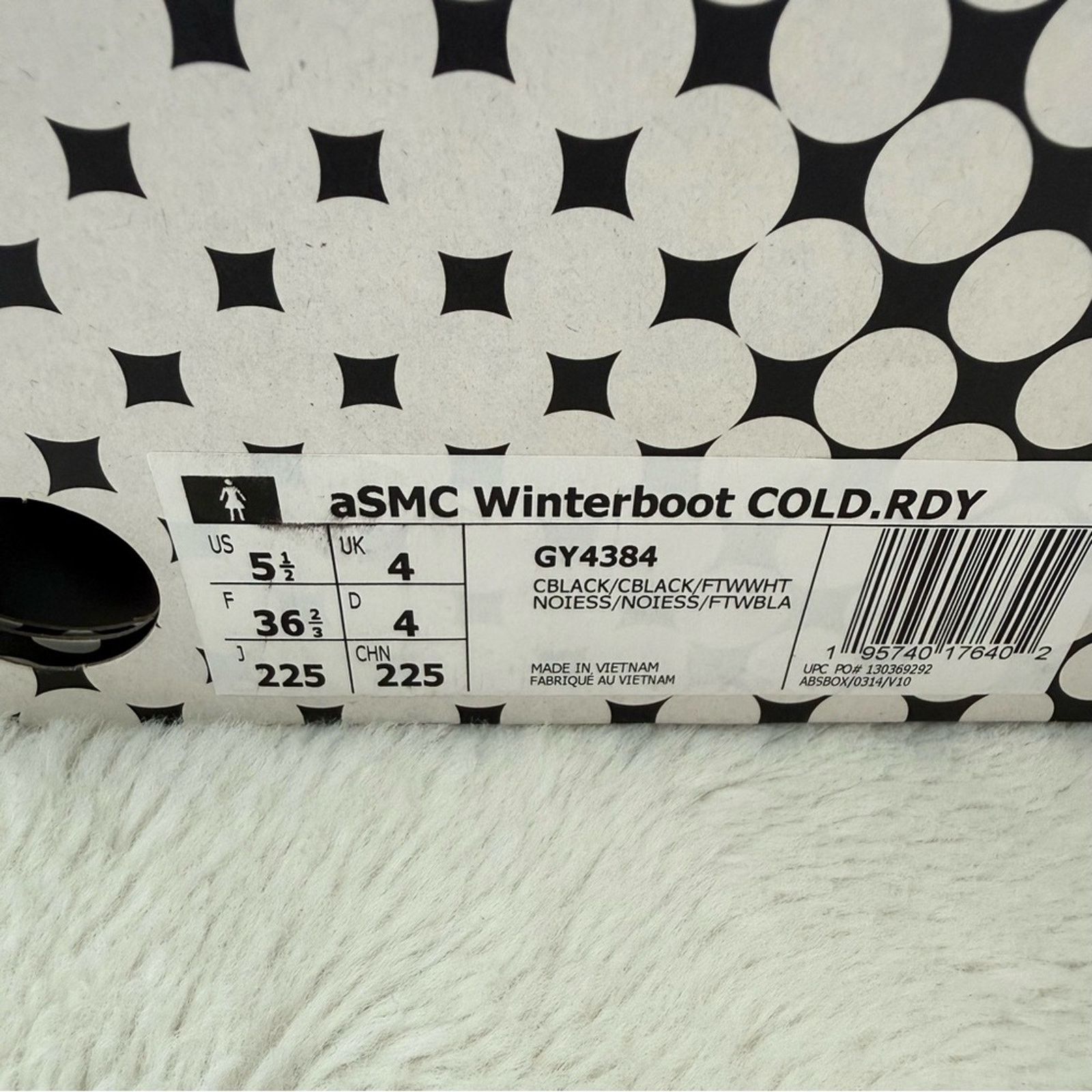 Stella McCartney Adidas by Stella McCartney women snow boots size 5.5 US Size US 5.5 / IT 35.5 - 7 Thumbnail
