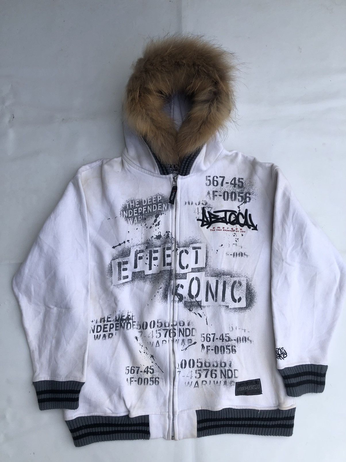 Le Grande Bleu (L.G.B.) Japan Gothic Poem Fur Hoodie Zip Size US XL / EU 56 / 4 - 1 Thumbnail