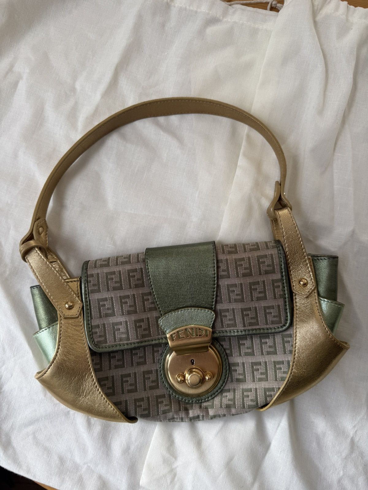 Fendi Fendi Croissant Vintage Size ONE SIZE - 14 Thumbnail