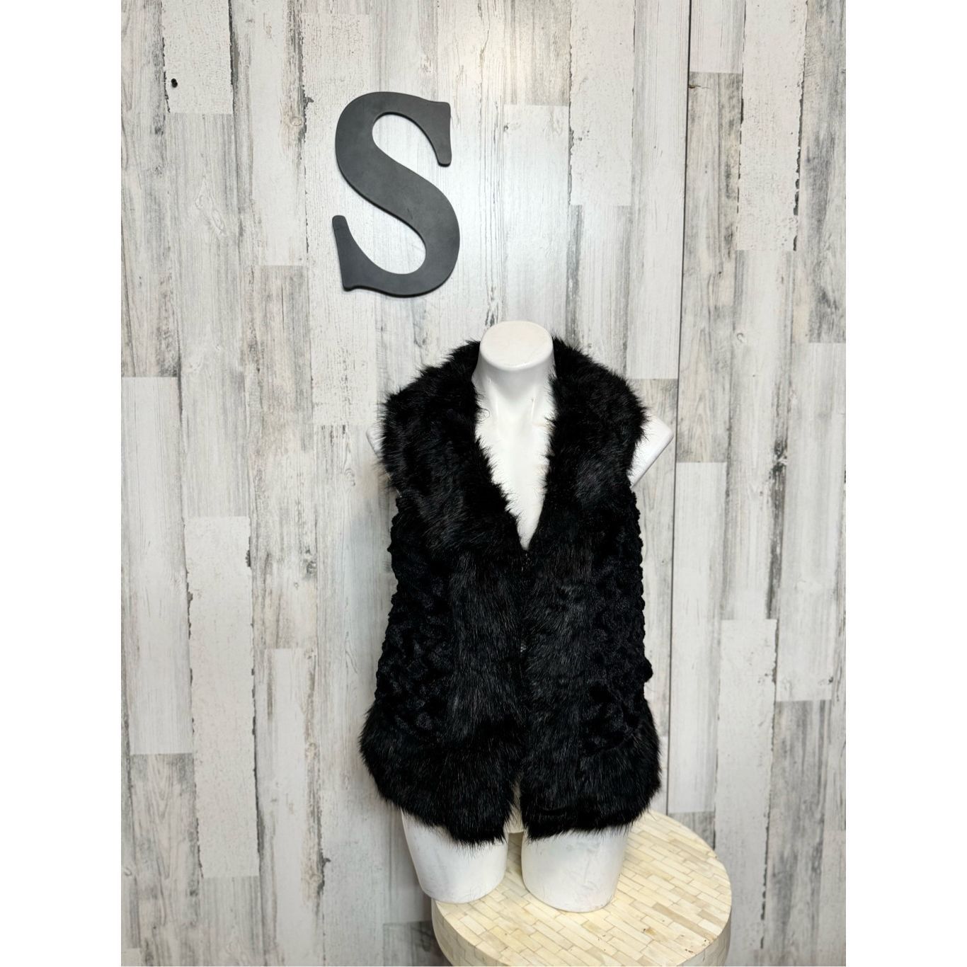 Other Black Faux Fur Vest Women’s Small – Soft Plush Texture, Warm Size S / US 4 / IT 40 - 2 Thumbnail