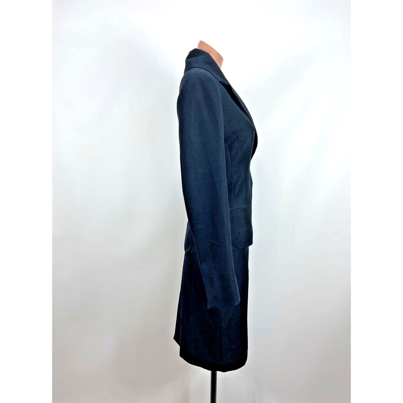 Vintage VINTAGE T Tahari Dark Blue Suit Blazer 2 Piece Skirt Set Size 6 Women Denim Look Shirt Jacket Skirt Womens Size 28" / US 6 / IT 42 - 5 Thumbnail