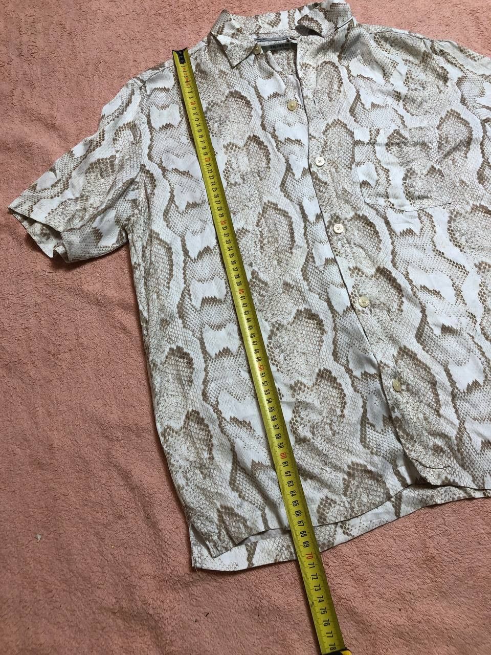 Allsaints Allsaints Shredded Python Print Button Down Camp Shirt Size US S / EU 44-46 / 1 - 9 Thumbnail