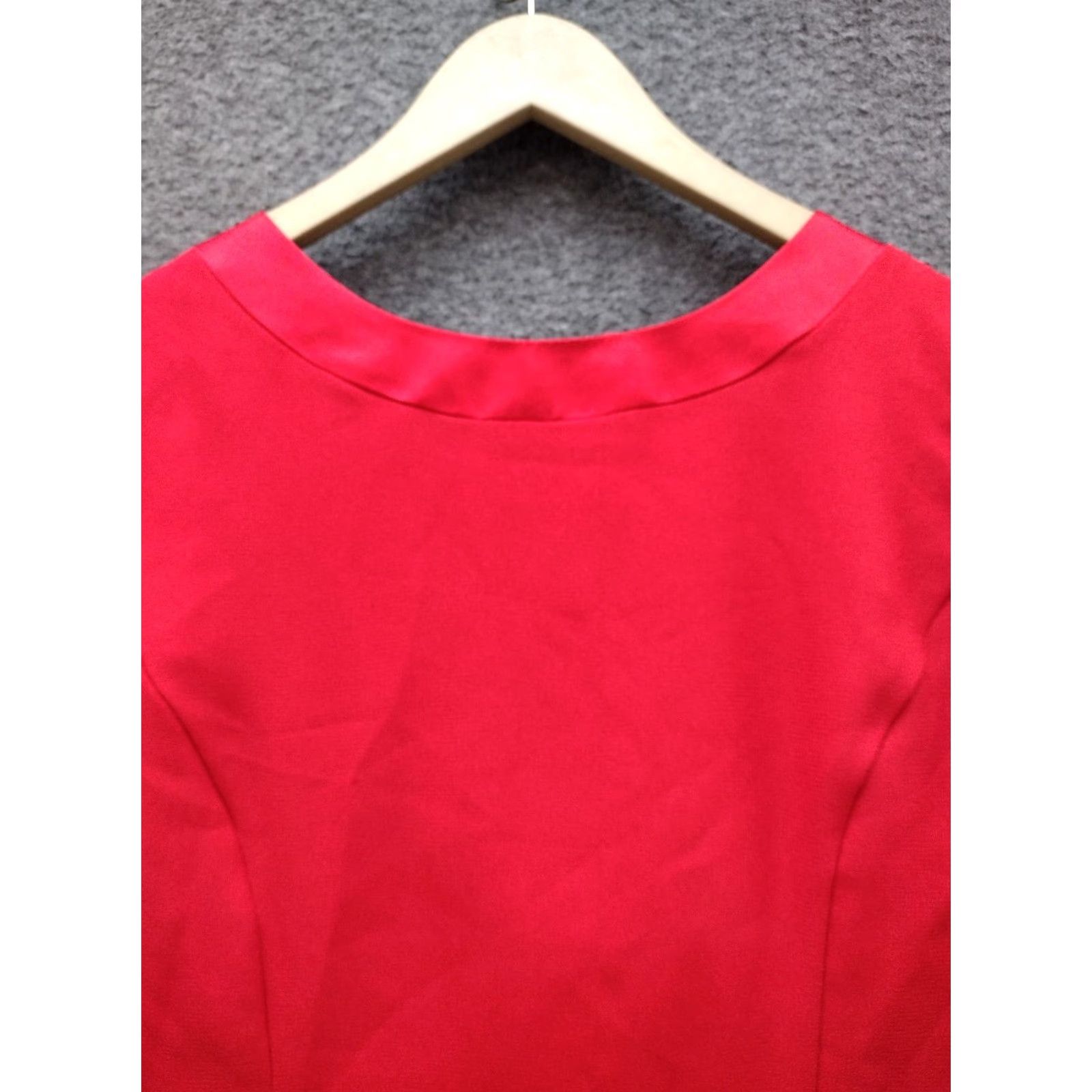 Bcbgmaxazria VINTAGE BCBGMAXAZRIA Dress Red Long Sleeve Zip Bow Back Knee Length M Womens Size M / US 6-8 / IT 42-44 - 3 Thumbnail