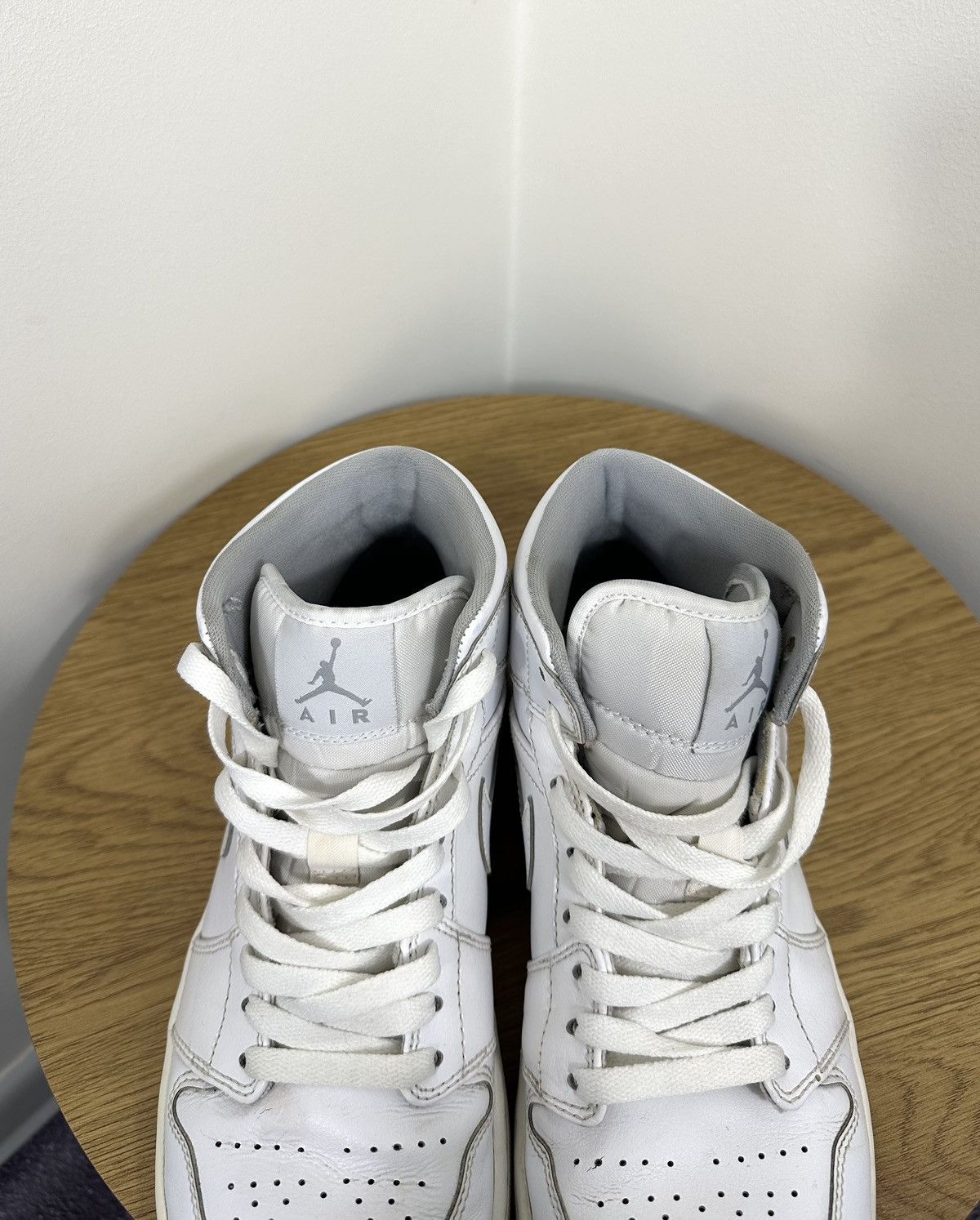 Jordan Brand Vintage Nike Air Jordan 1 Mid White Wolf Grey Hype Sneakers Size US 9 / EU 42 - 12 Thumbnail