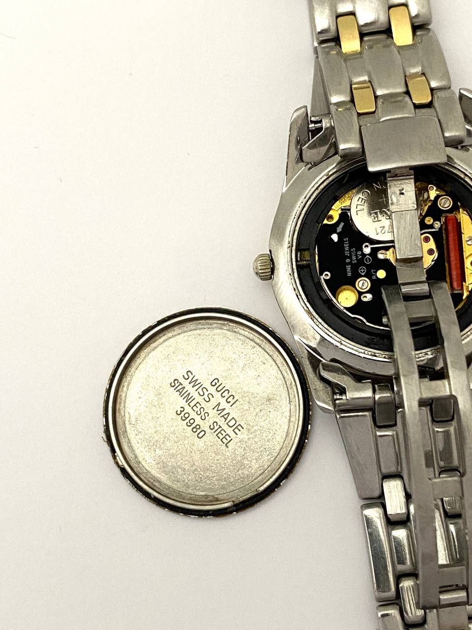 Gucci Gucci GG Logo Gold 18K Quartz Swiss 536 M Mens Wrist Watch Size ONE SIZE - 20 Thumbnail