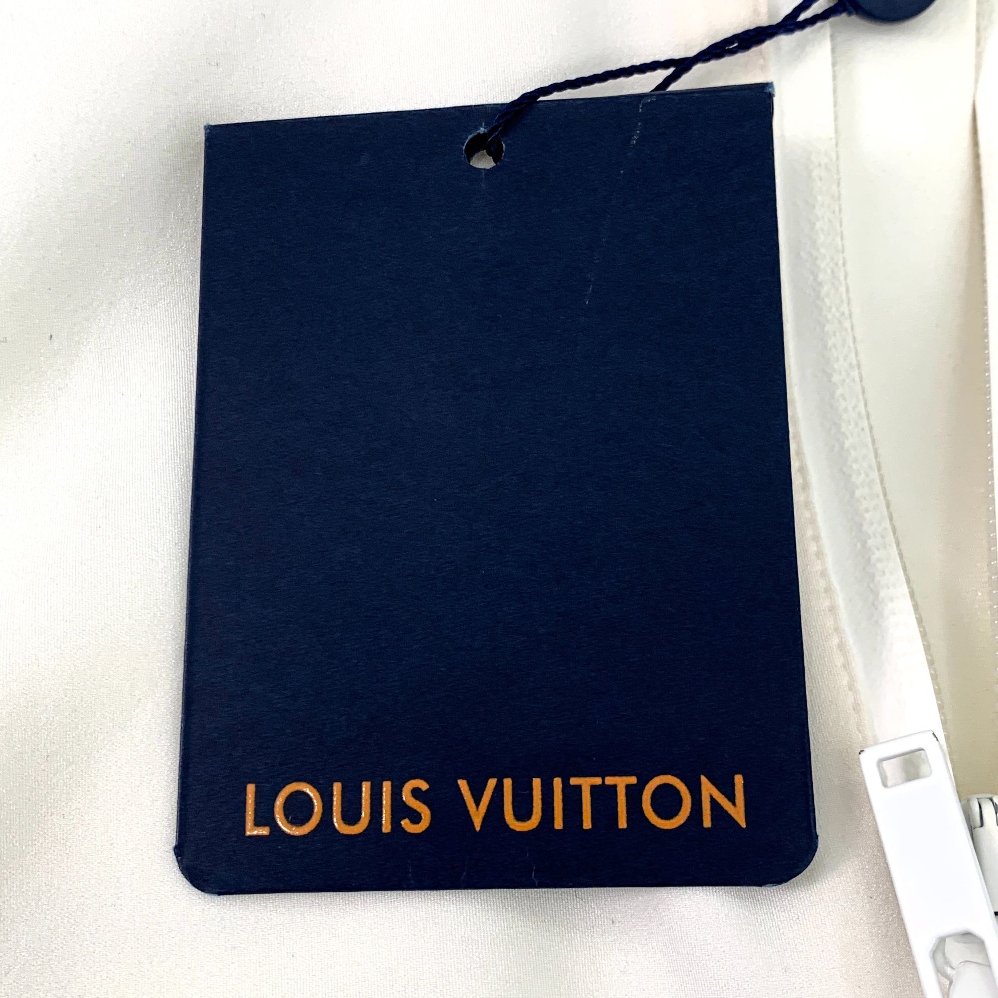 Louis Vuitton Louis Vuitton White High-Neck Short-Sleeve Cropped T-Shirt W Size XS / US 0-2 / IT 36-38 - 4 Thumbnail