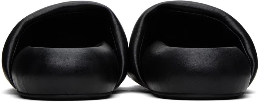 o1srvl11e0724 Pouf Sandals in Black