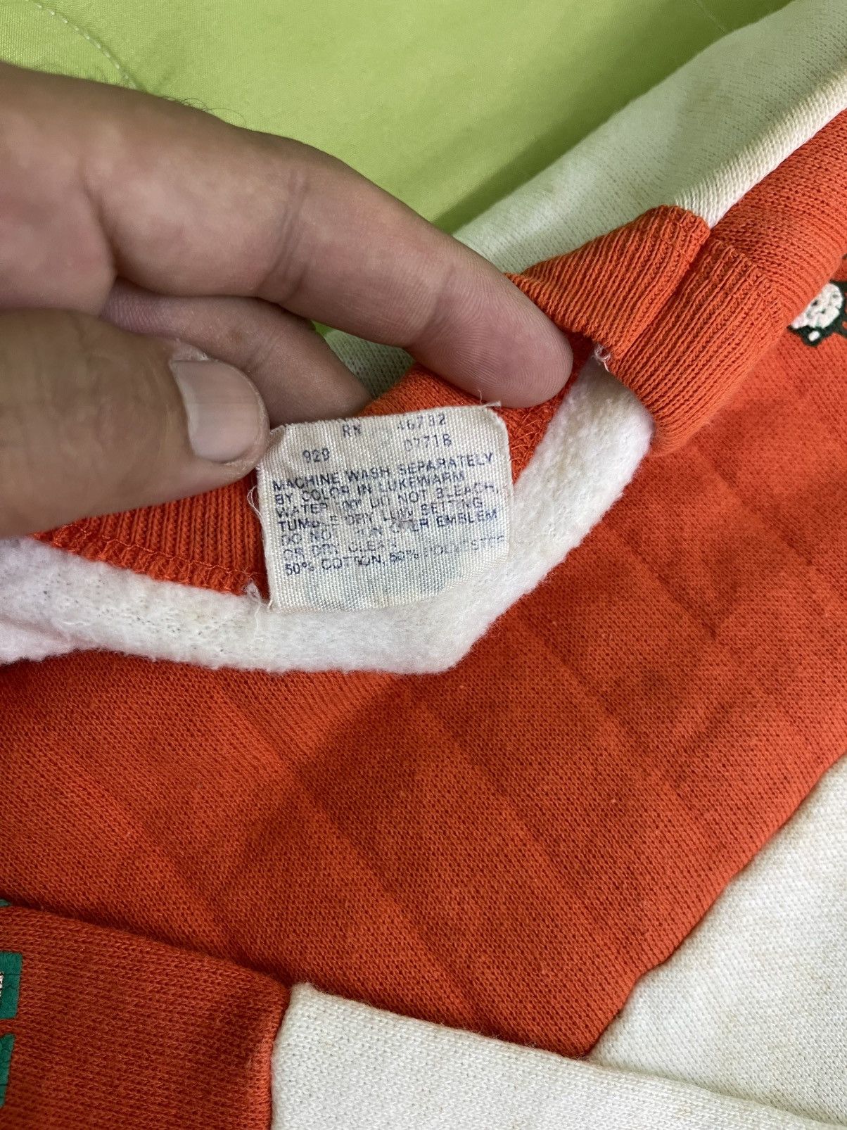 Chalk Line Vintage Miami Hurricanes Basketball Sweatshirt Size US S / EU 44-46 / 1 - 16 Thumbnail
