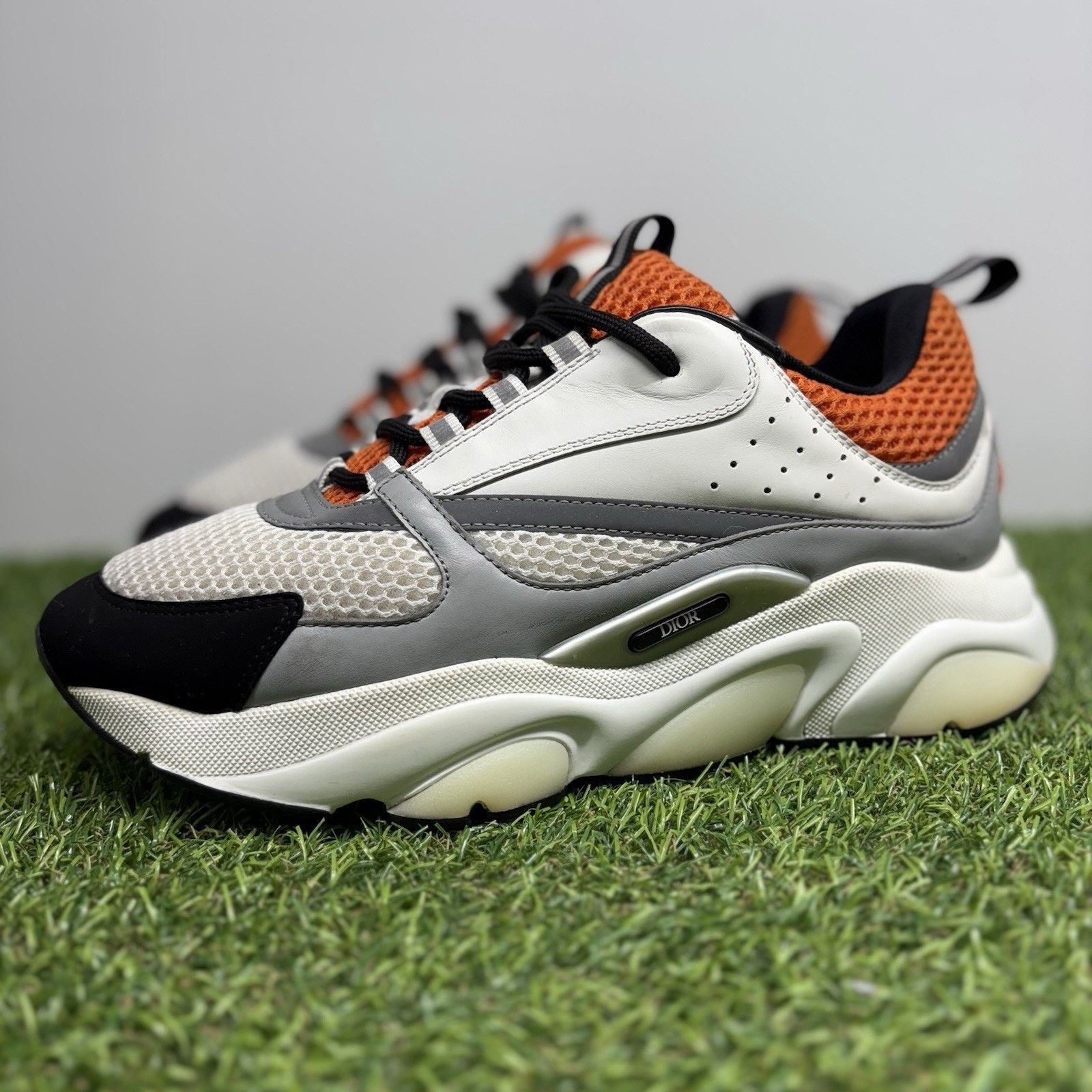 Grey Dior B22 White And Orange Dior B22 White Orange GREAT  display picture 2