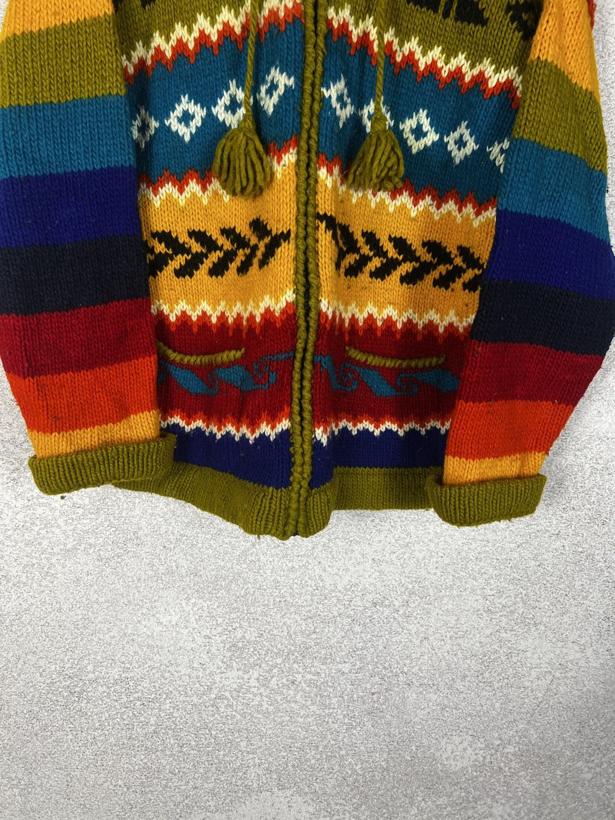 Vintage Vintage Ecuador Hand Knit Aztec Pattern Wool Hoodie Sweater Size US L / EU 52-54 / 3 - 4 Thumbnail