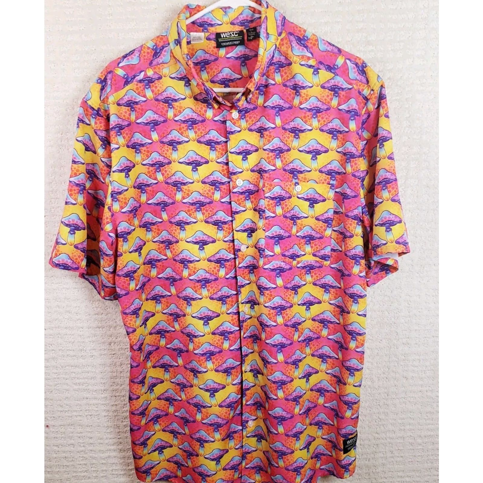 WeSC WeSC Aloha Hawaiian Camp Shirt Mens L Pink Yellow Purple Mushroom Pattern Sweden Size US L / EU 52-54 / 3 - 2 Thumbnail