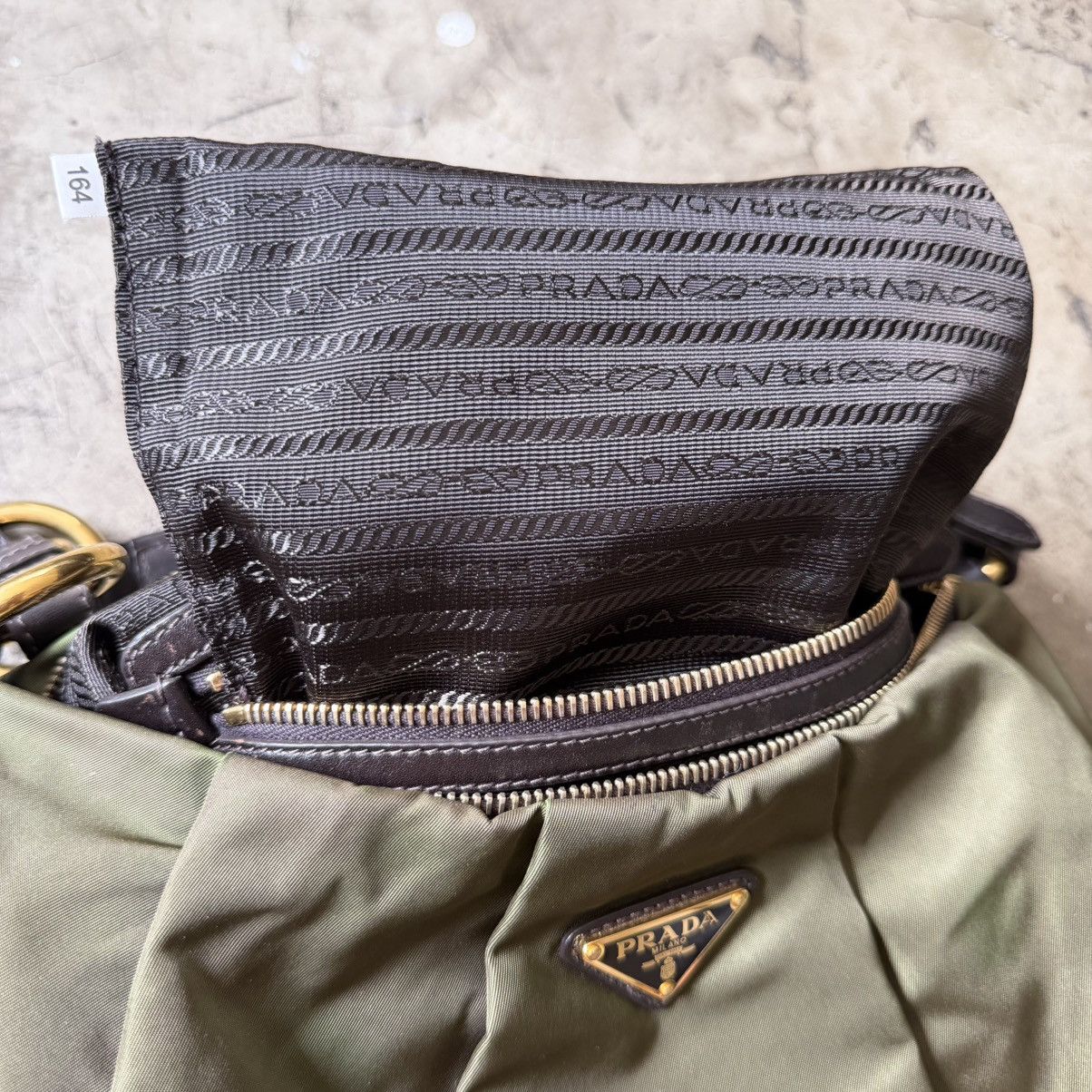 Prada Prada - Tessuto Nylon Vitello Daino Hobo Bag Olive Green Size ONE SIZE - 21 Thumbnail