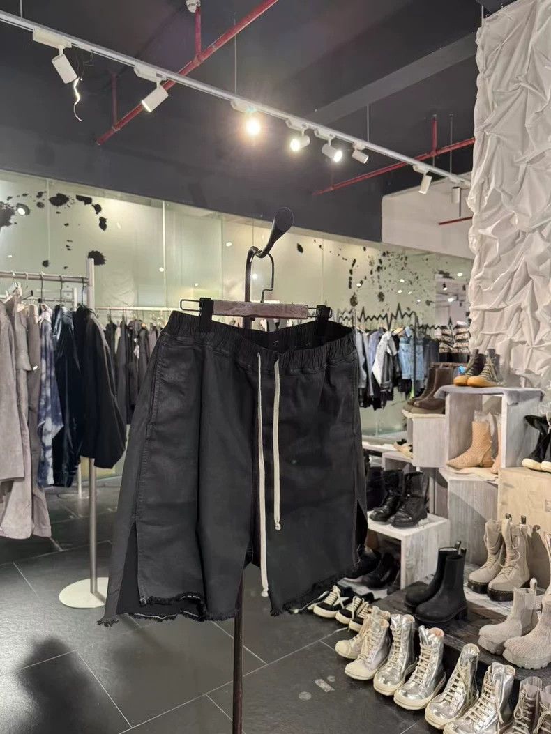Rick Owens Rick Owens size US 46 shorts 2503-Nextarrow Size US 34 / EU 50 - 1 Thumbnail