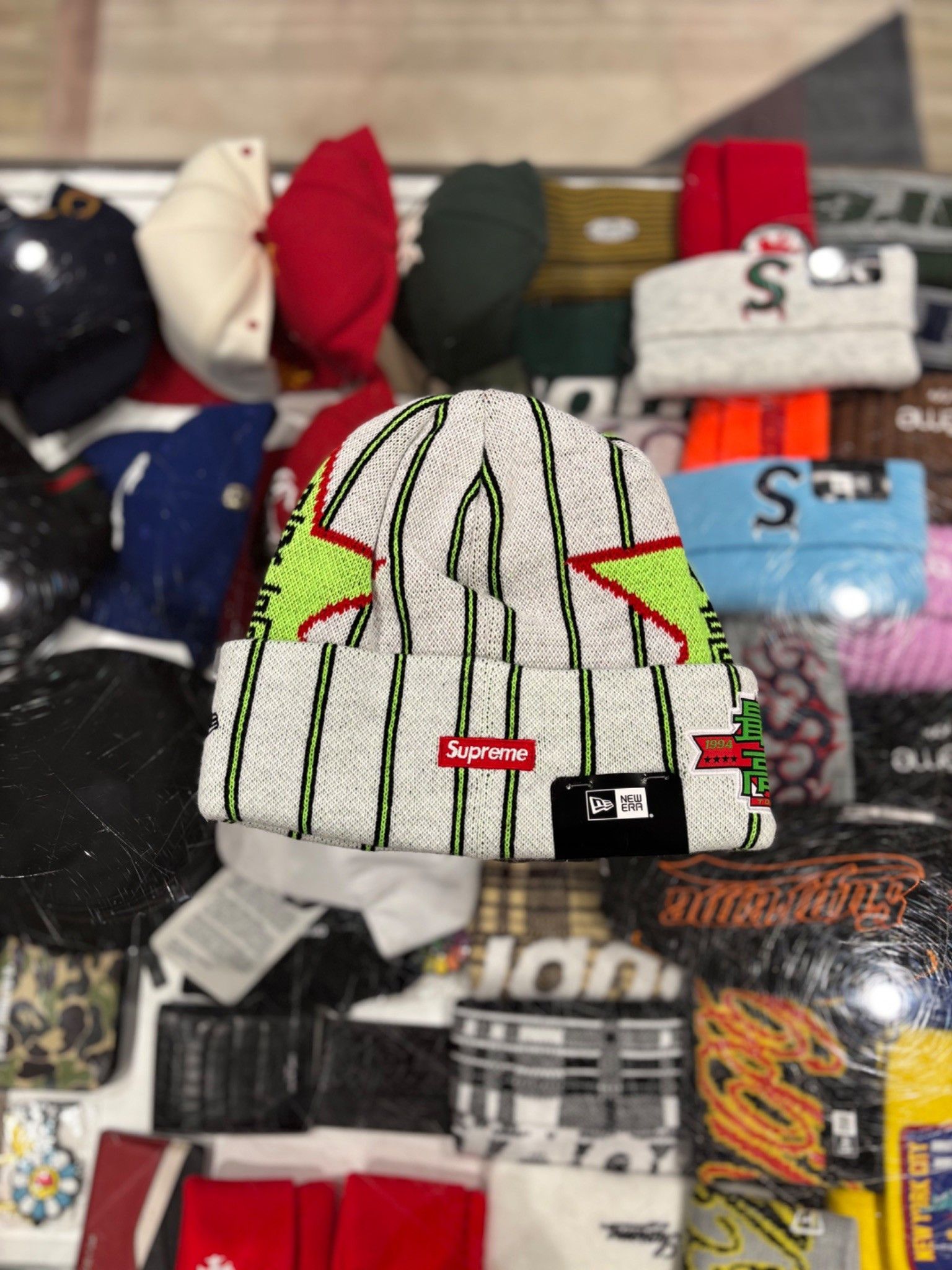 Supreme Supreme New Era Stars Beanie White Size ONE SIZE - 2 Thumbnail