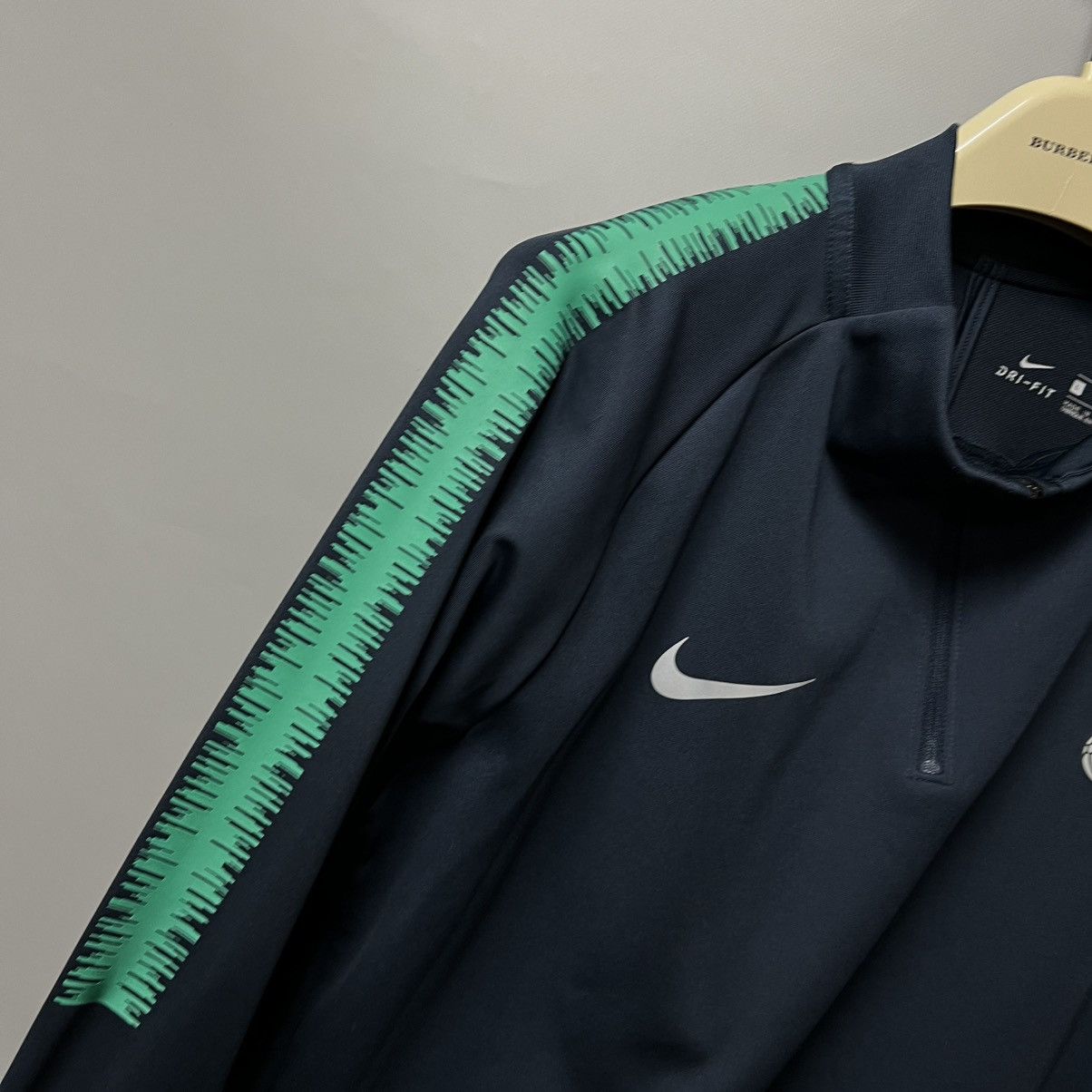 Nike Tottenham Hotspur Nike 2018 football training zip jacket Size US L / EU 52-54 / 3 - 6 Thumbnail