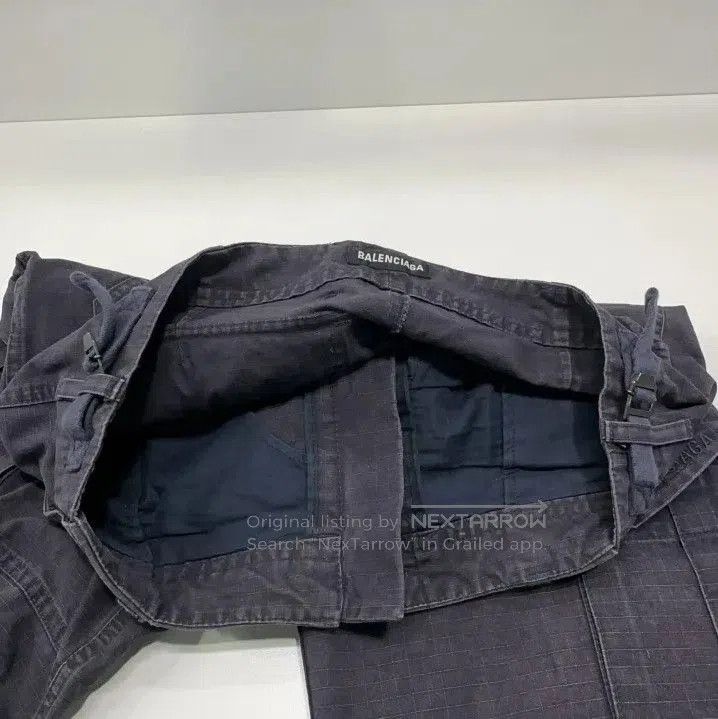Balenciaga Balenciaga Black Pocket Cargo Pants for Men. Size US 44 / EU 60 - 4 Thumbnail