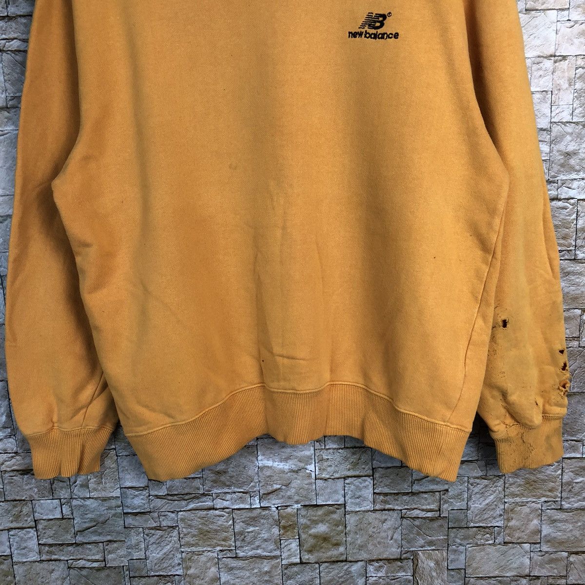 New Balance New Balance Orange ripped vintage Sweatshirt #A304 Size US M / EU 48-50 / 2 - 6 Thumbnail