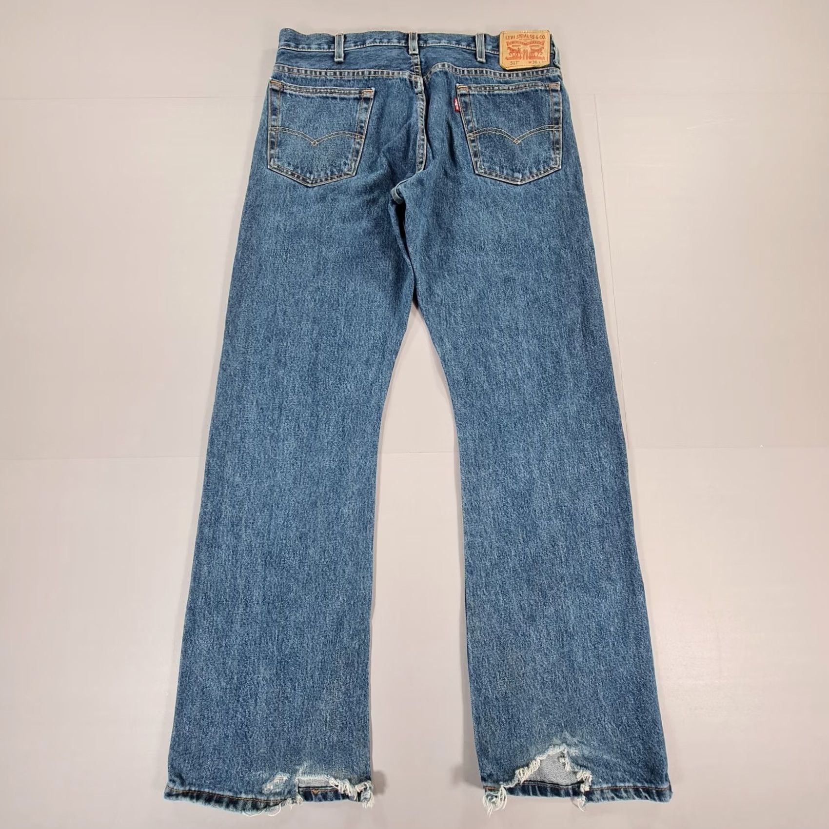 Levi's VINTAGE Levi's 517 Jeans Mens Blue W36 L32 Bootcut Zip Fly 5-Pocket Denim Cotton Regular Modern Shopwear Mens Size US 36 / EU 52 - 7 Thumbnail
