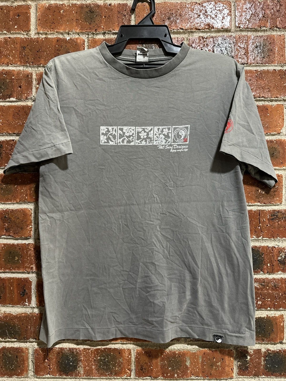 Vintage Thrashed Vintage T&C Surf Design Sun Faded Tee Size US M / EU 48-50 / 2 - 2 Thumbnail