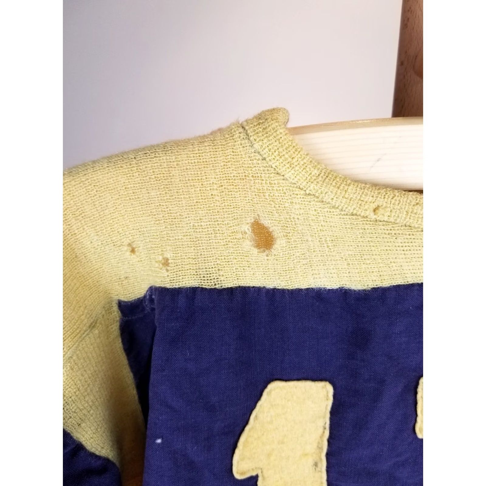 Vintage VINTAGE UNKNOWN SPORT JERSEY WOOL/COTTON SZ MEDIUM Yellow/Blue CROSS CHEST 19 INCH NECK TO CUFF 27 INCH TOP TO BOTTOM 25 INCH Mens Size US M / EU 48-50 / 2 - 6 Thumbnail