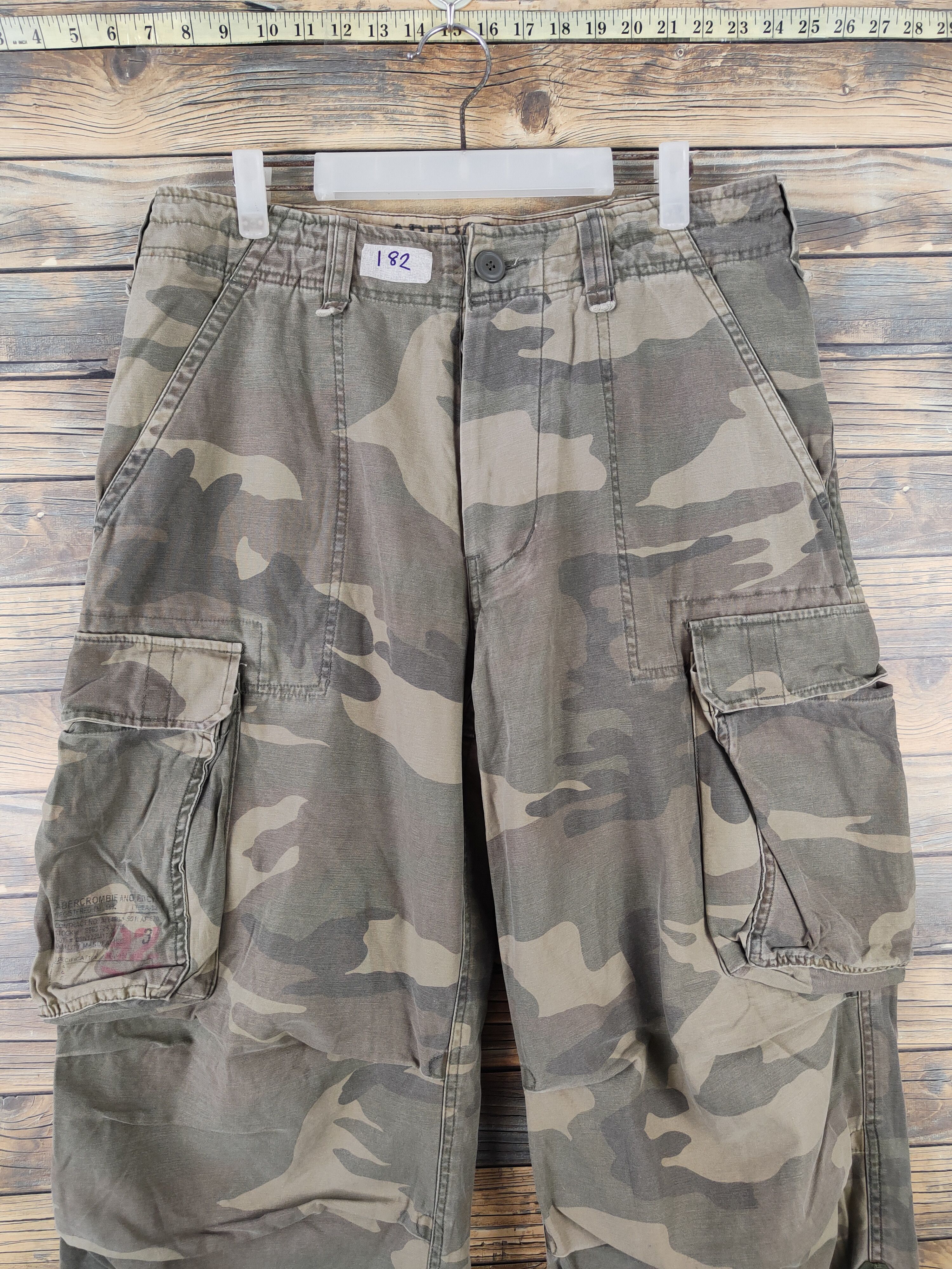 Abercrombie & Fitch DLL Abercrombie Camouflage Multipocket Cargo Pants #182 Size US 32 / EU 48 - 2 Thumbnail