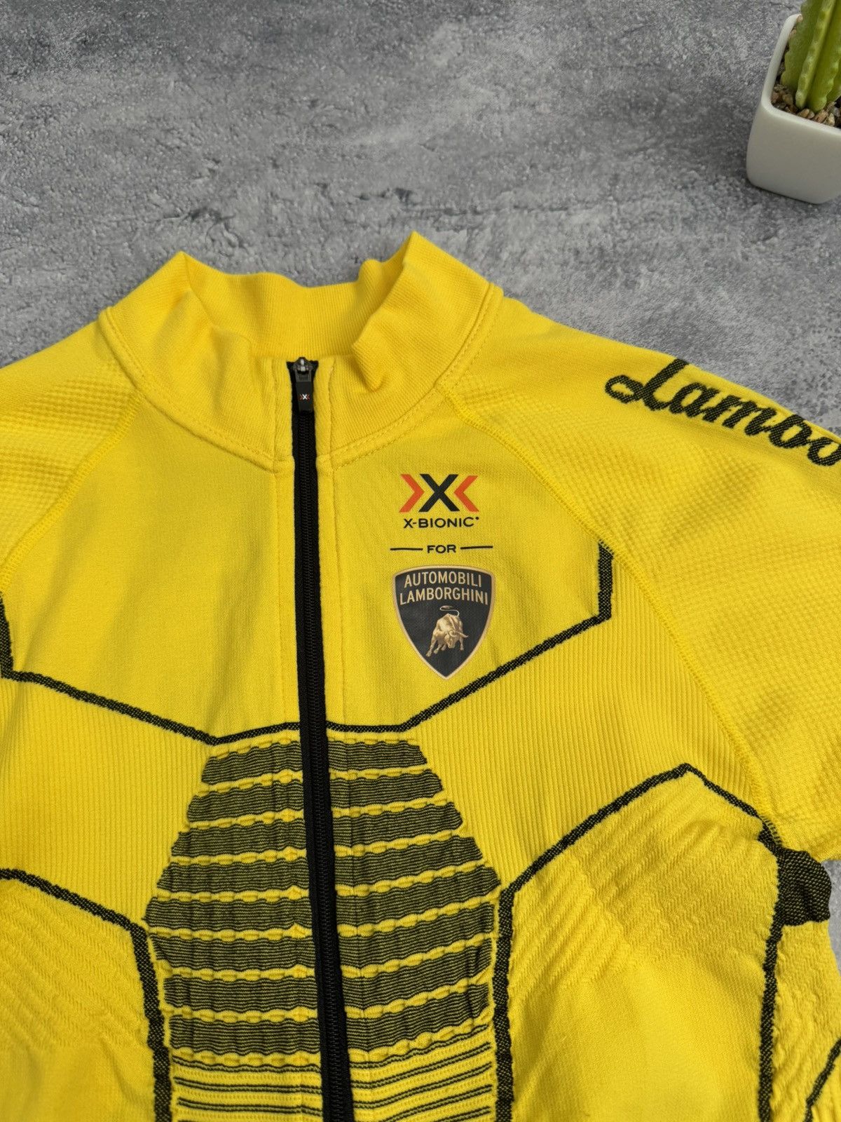 Lamborghini RARE X-Bionic Lamborghini Huracan Jersey Size M Italy Design Size US M / EU 48-50 / 2 - 4 Thumbnail