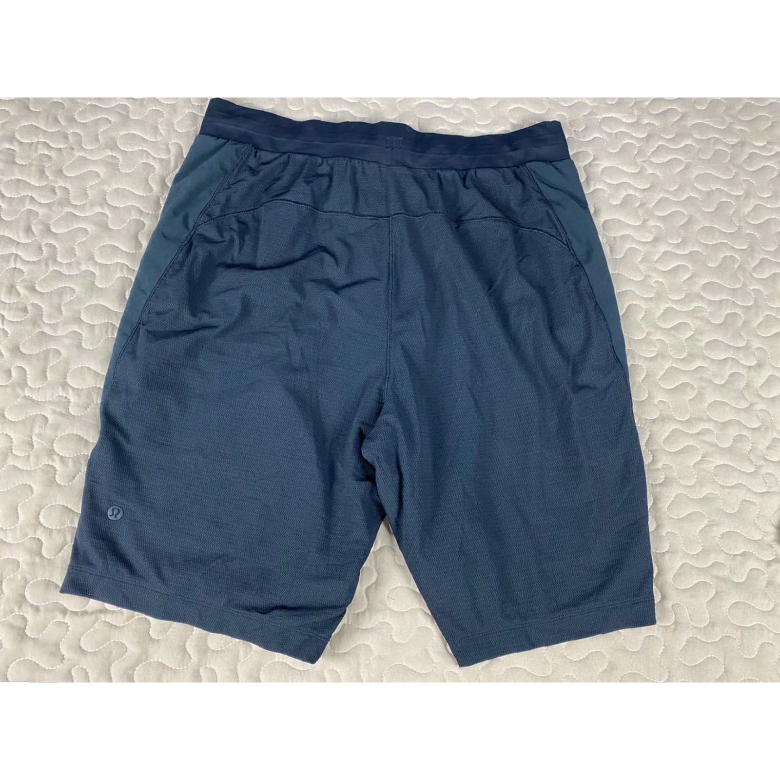 Lululemon Lululemon Athletic Shorts Black Mens M 9" Inseam Gym Training Work Out Size US 31 - 3 Thumbnail