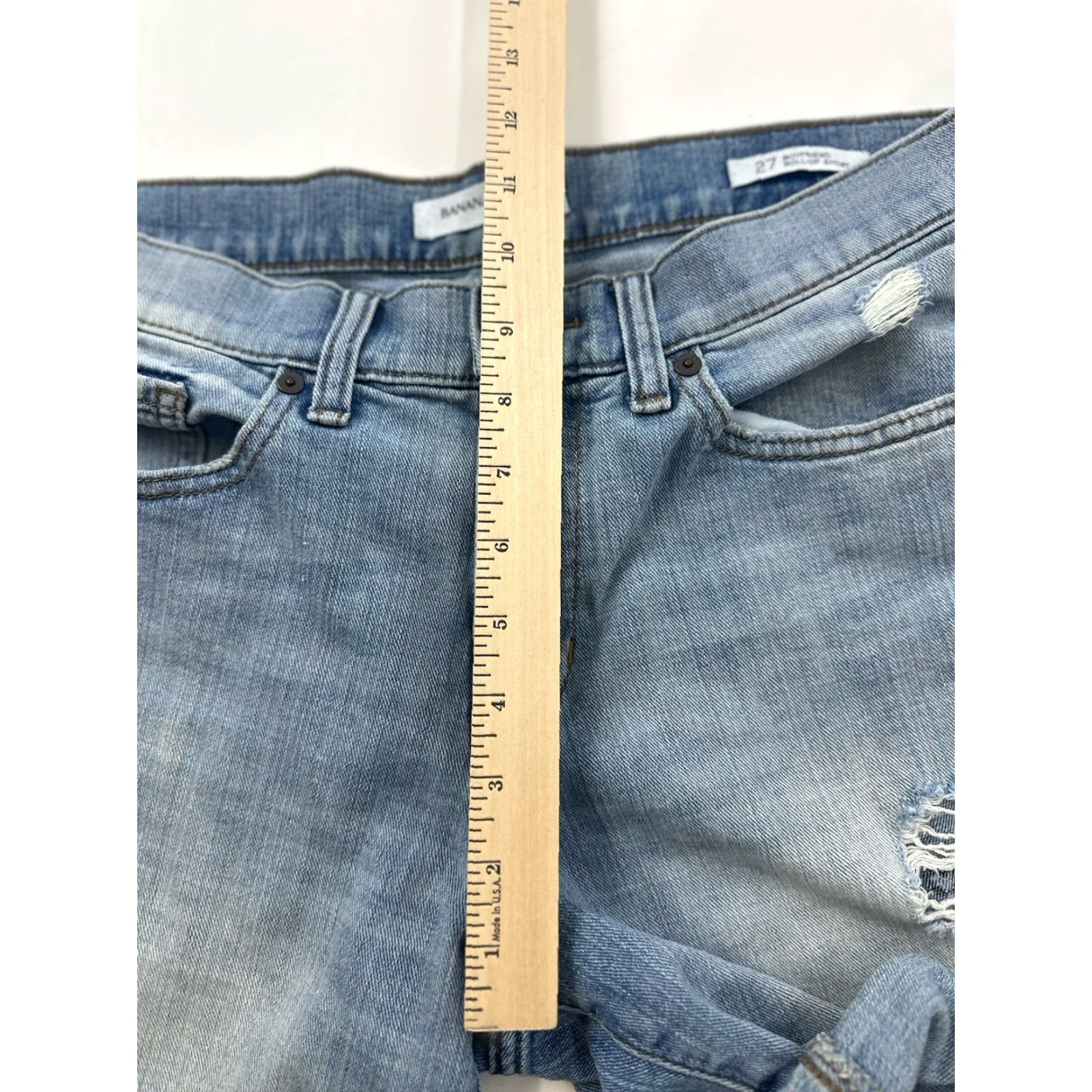 Banana Republic Banana Republic Shorts Women’s Bermuda Denim Blue Striped Roll Up 31in Waist Regular 27 Women's Jeans Casual Outdoor Style Bermuda Shorts Mens? Size 27" / US 4 / IT 40 - 7 Thumbnail