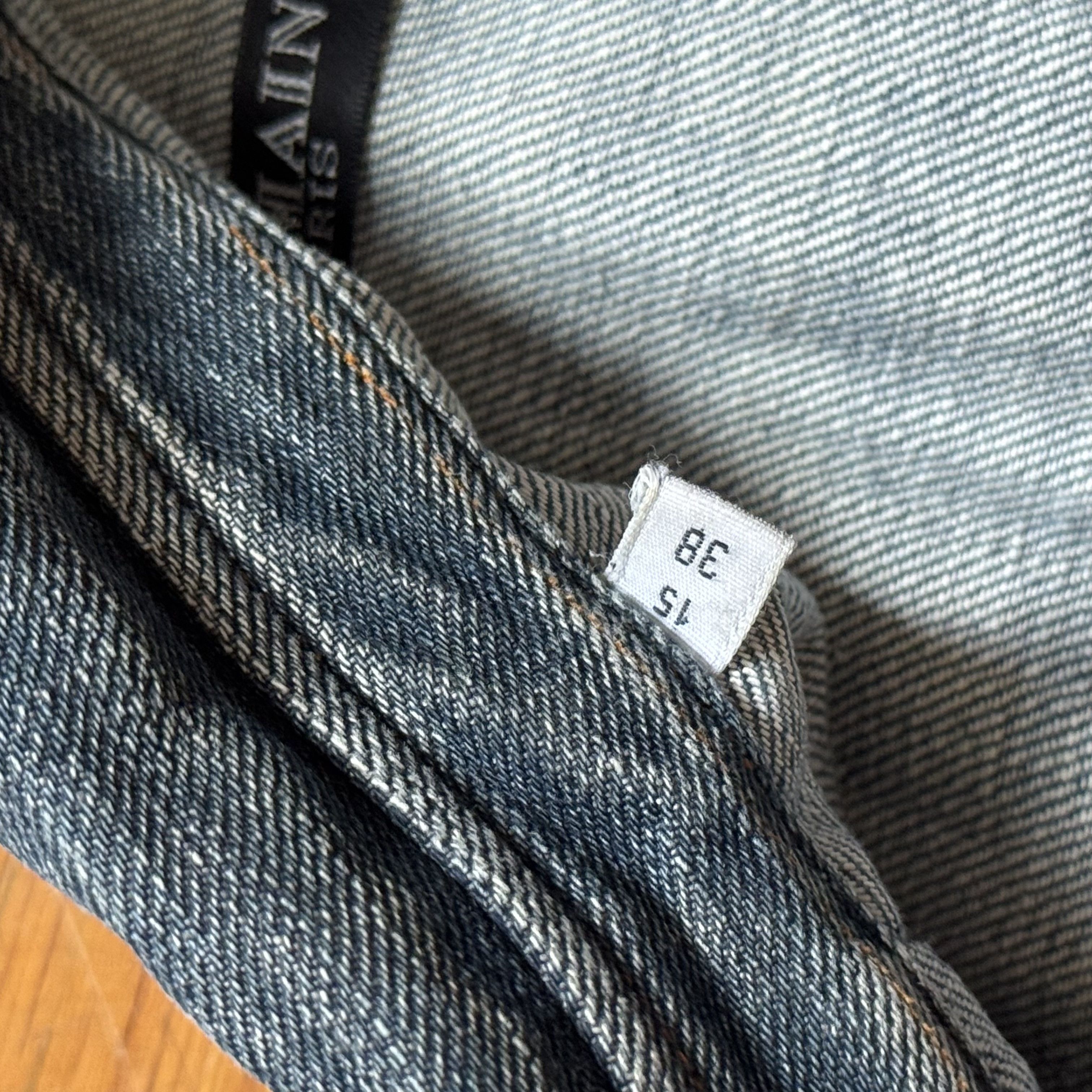 Balmain Balmain Decarnin Era Distressed Denim Button Up Shirt Size US S / EU 44-46 / 1 - 5 Thumbnail