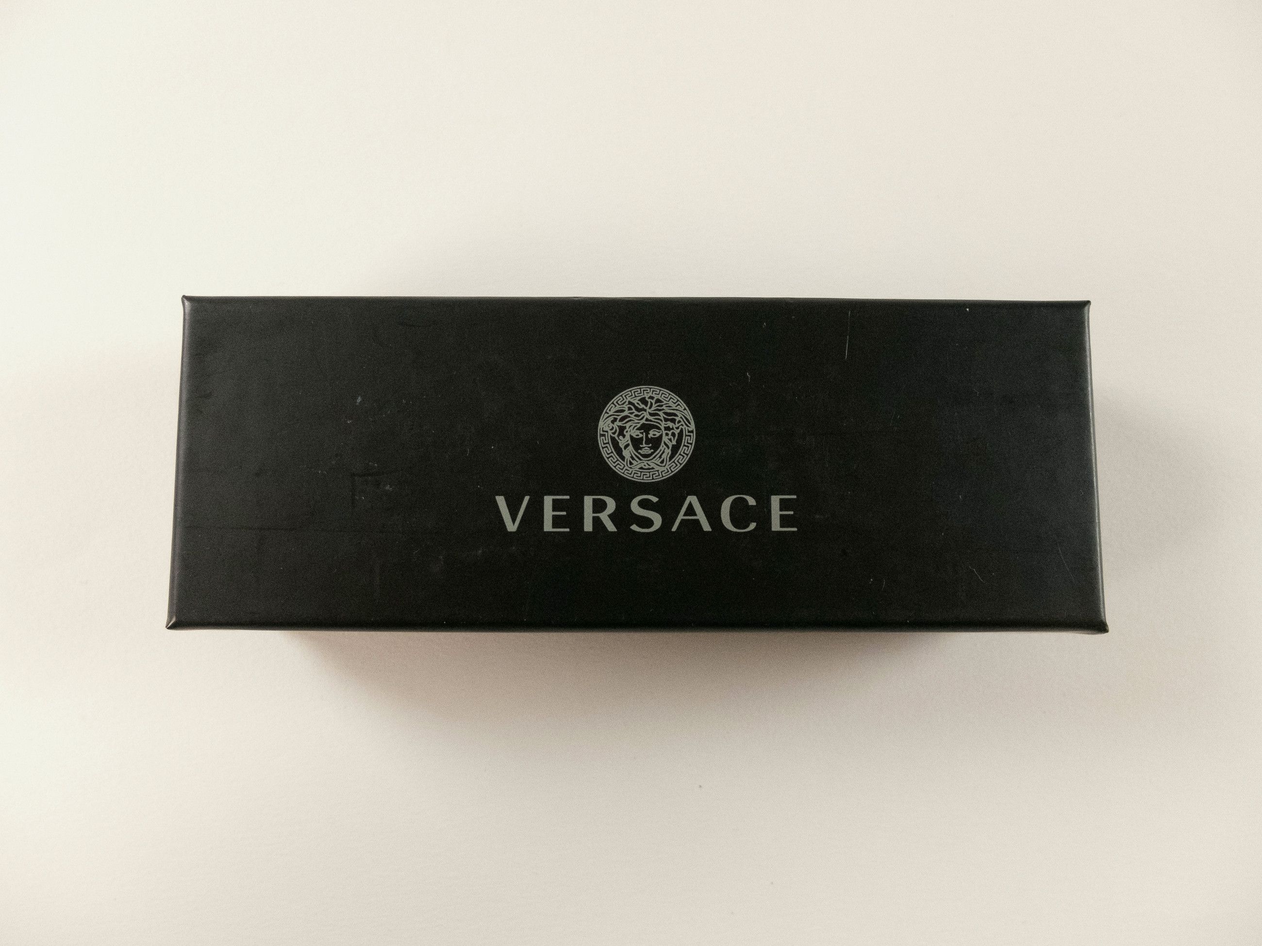 Versace VERSACE blue black logo pendant varsity silicone keyring Size ONE SIZE - 7 Thumbnail