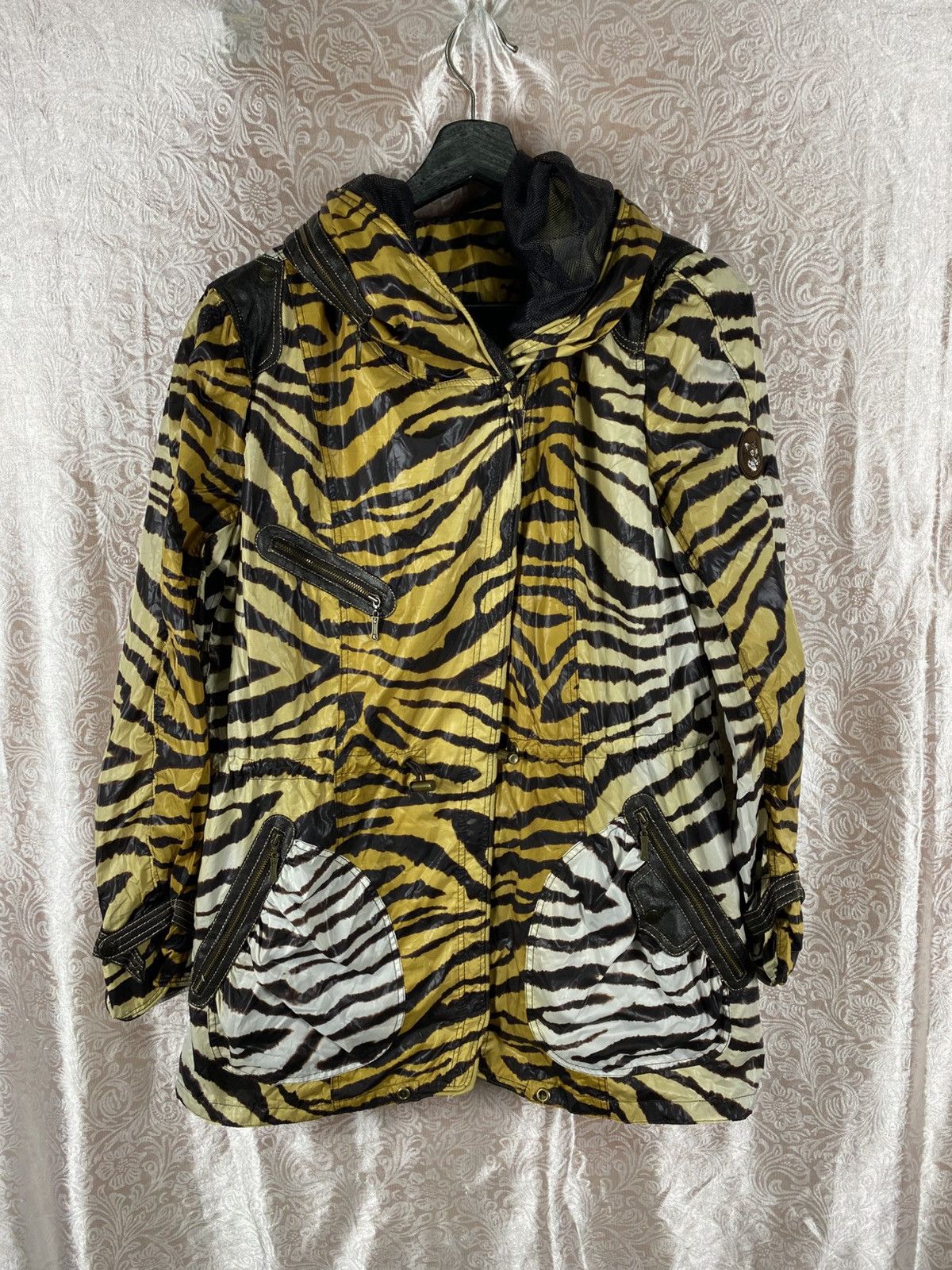 Japanese Brand Vintage La Moda Goji Tiger Print Jacket Y2K Animal Pattern Size L / US 10 / IT 46 - 3 Thumbnail