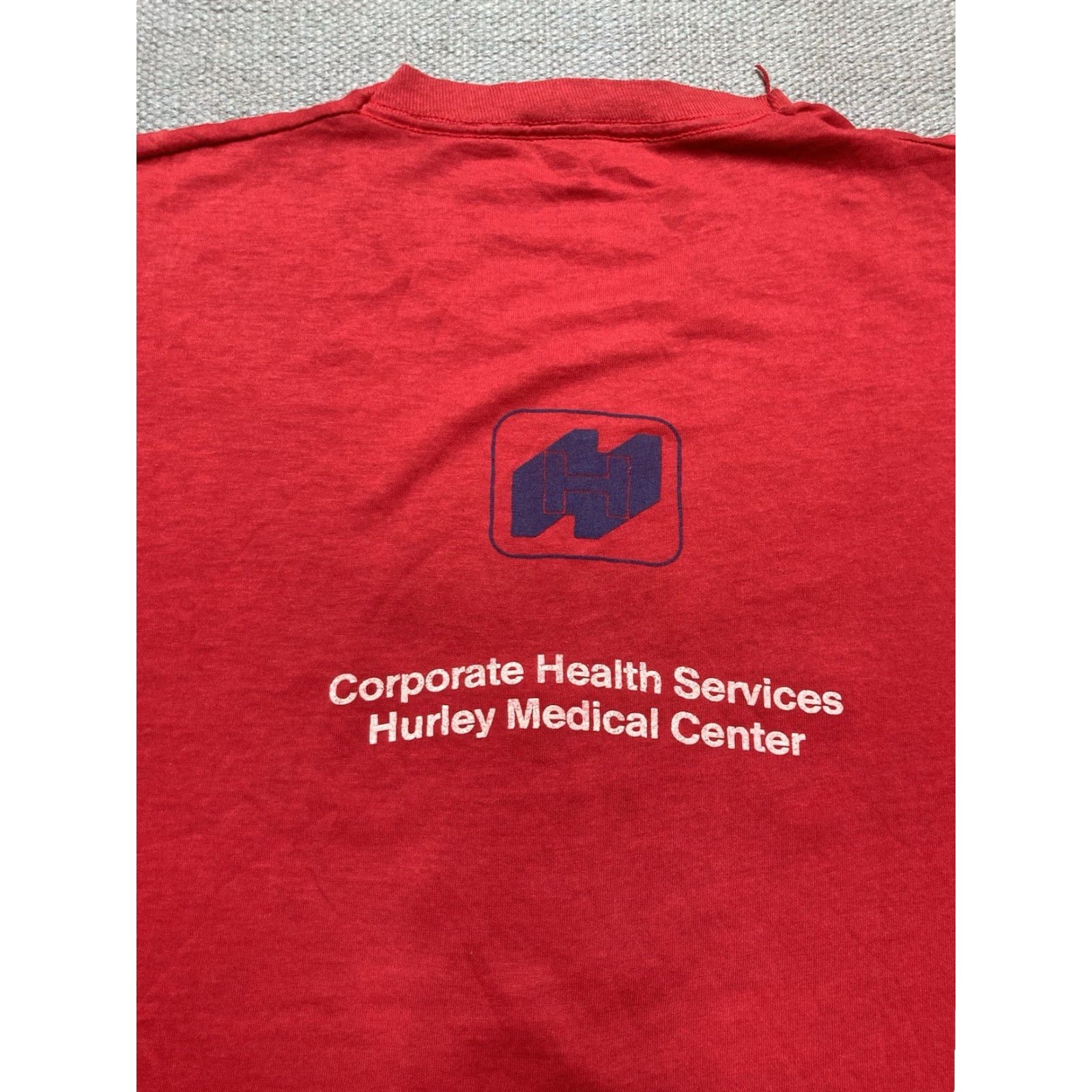 Vintage VINTAGE 80s Screen Stars T-Shirt Flint Michigan Fitness Red XL Men Graphic Size US XL / EU 56 / 4 - 6 Thumbnail