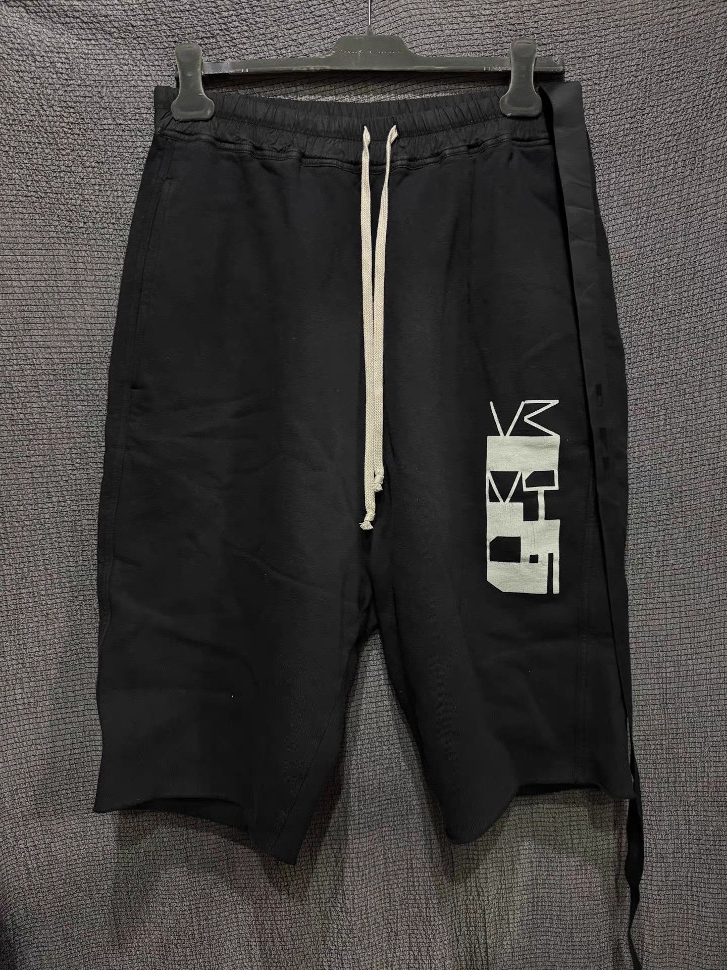 Rick Owens Rick Owens 22FW print drop-crotch shorts Size US 31 - 1 Thumbnail