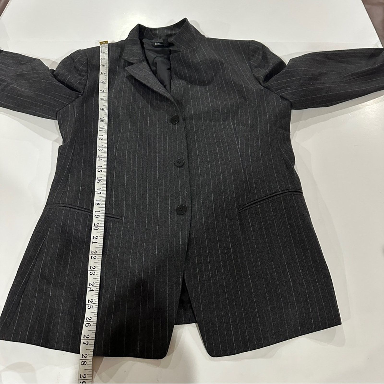 Lafayette 148 Lafayette 148 Wool Blend Gray Pinstripe Blazer Jacket Sz 12 Size XL / US 12-14 / IT 48-50 - 10 Thumbnail