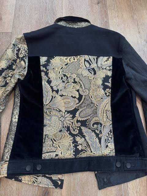 Dolce & Gabbana Dolce & Gabanna Embellished jacket Size US M / EU 48-50 / 2 - 19 Thumbnail