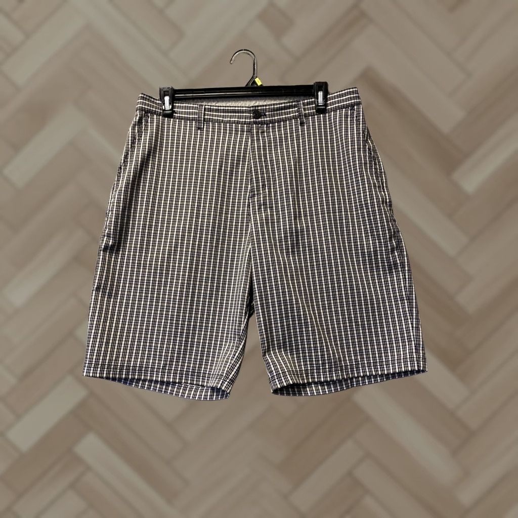Adidas Adidas Golf Shorts Men 36 Gray Tan Plaid Flat Front Chino /0702 Size US 38 / EU 54 - 1 Thumbnail