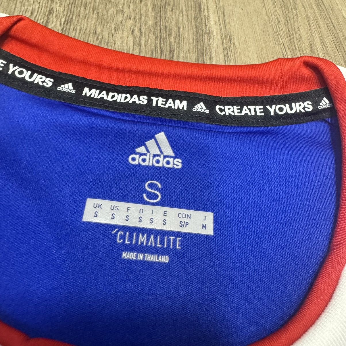 Adidas Ipswich Town 18/19 home shirt Size US S / EU 44-46 / 1 - 5 Thumbnail