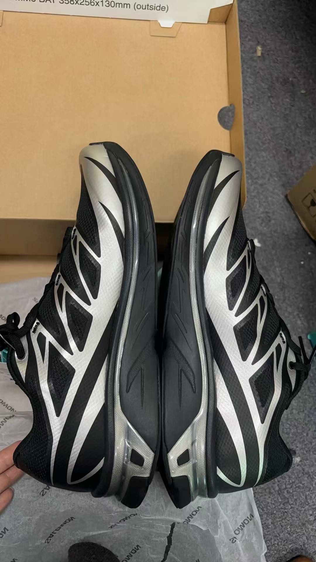 Salomon Salomon Low-Top Sneakers Size US 12.5 / EU 45-46 - 2 Thumbnail