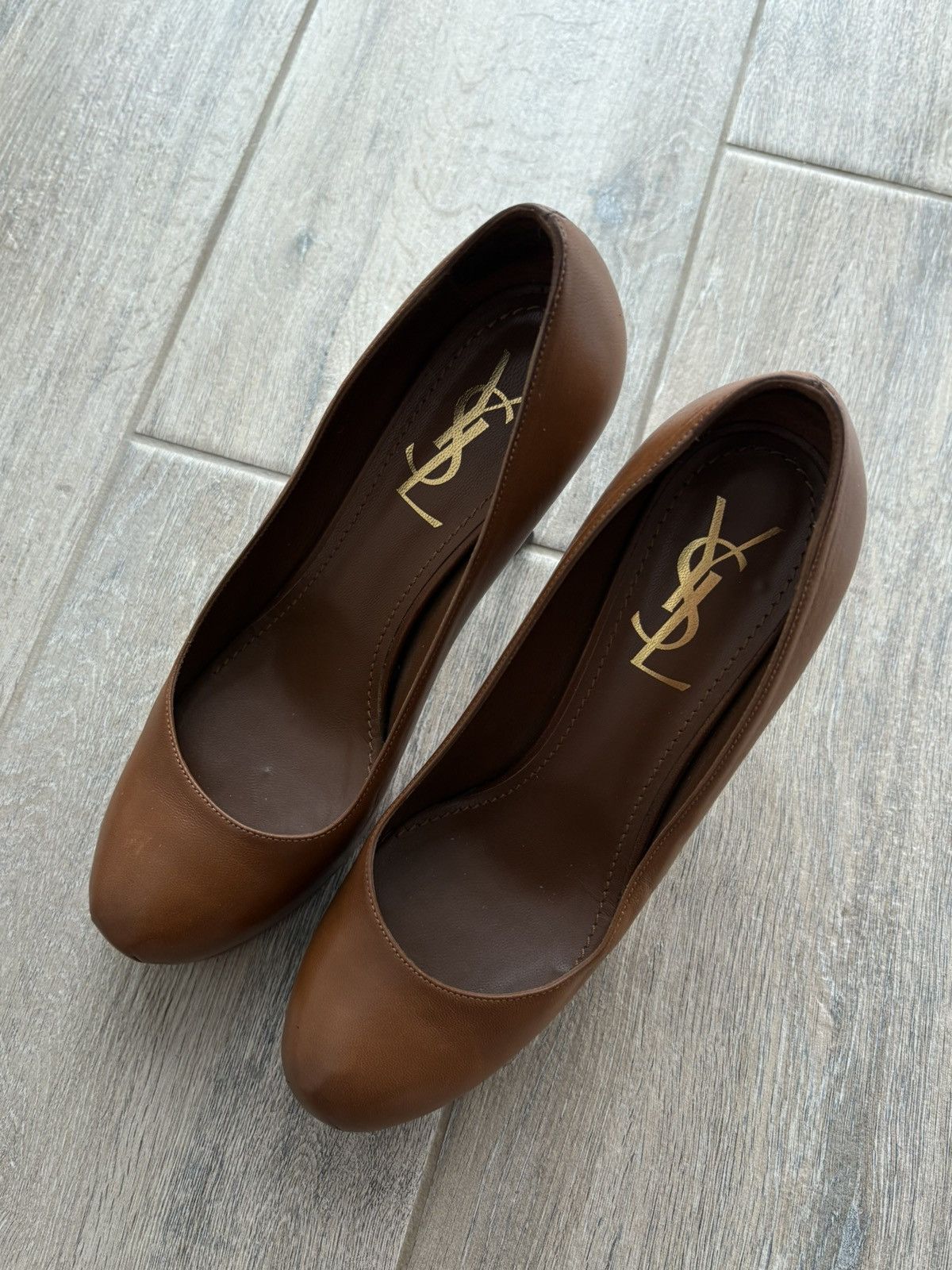 Yves Saint Laurent Yves Saint Laurent Leather Platform Pumps Brown Heels 37.5 Size US 7 / IT 37 - 2 Thumbnail