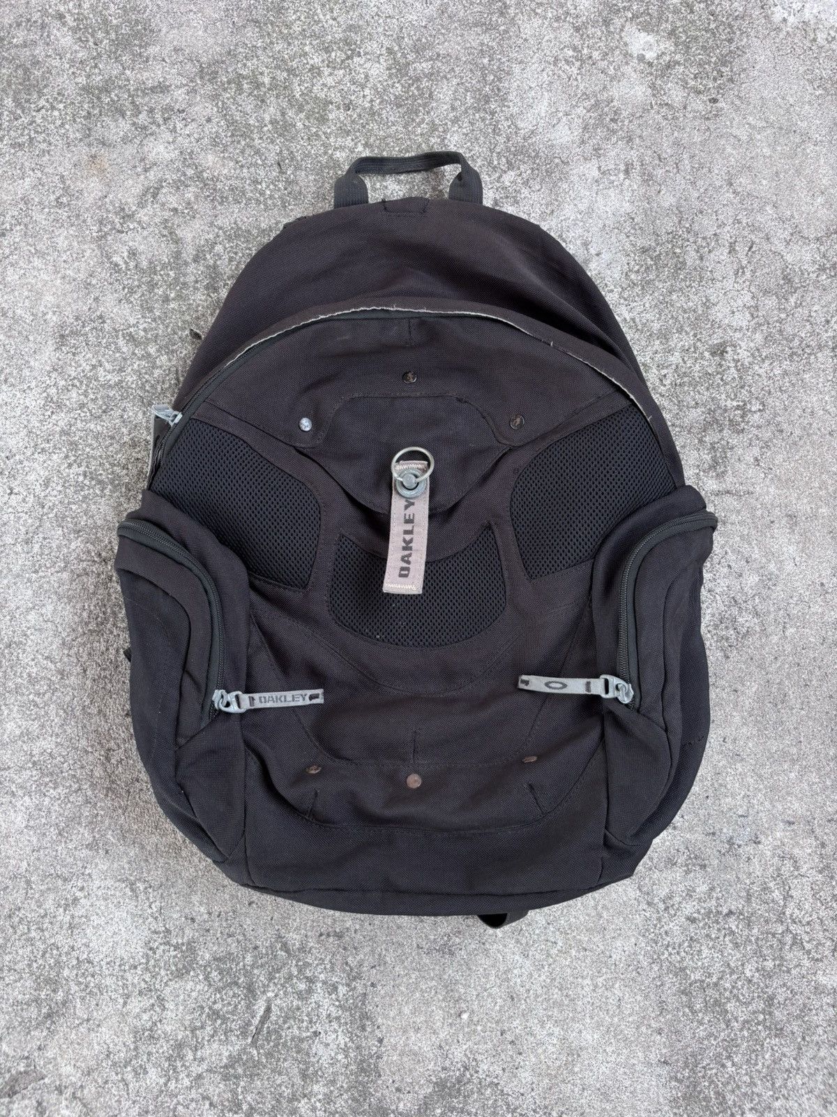 Oakley × Vintage OAKLEY Hydrofuse Backpack Black Y2K 00s | Grailed