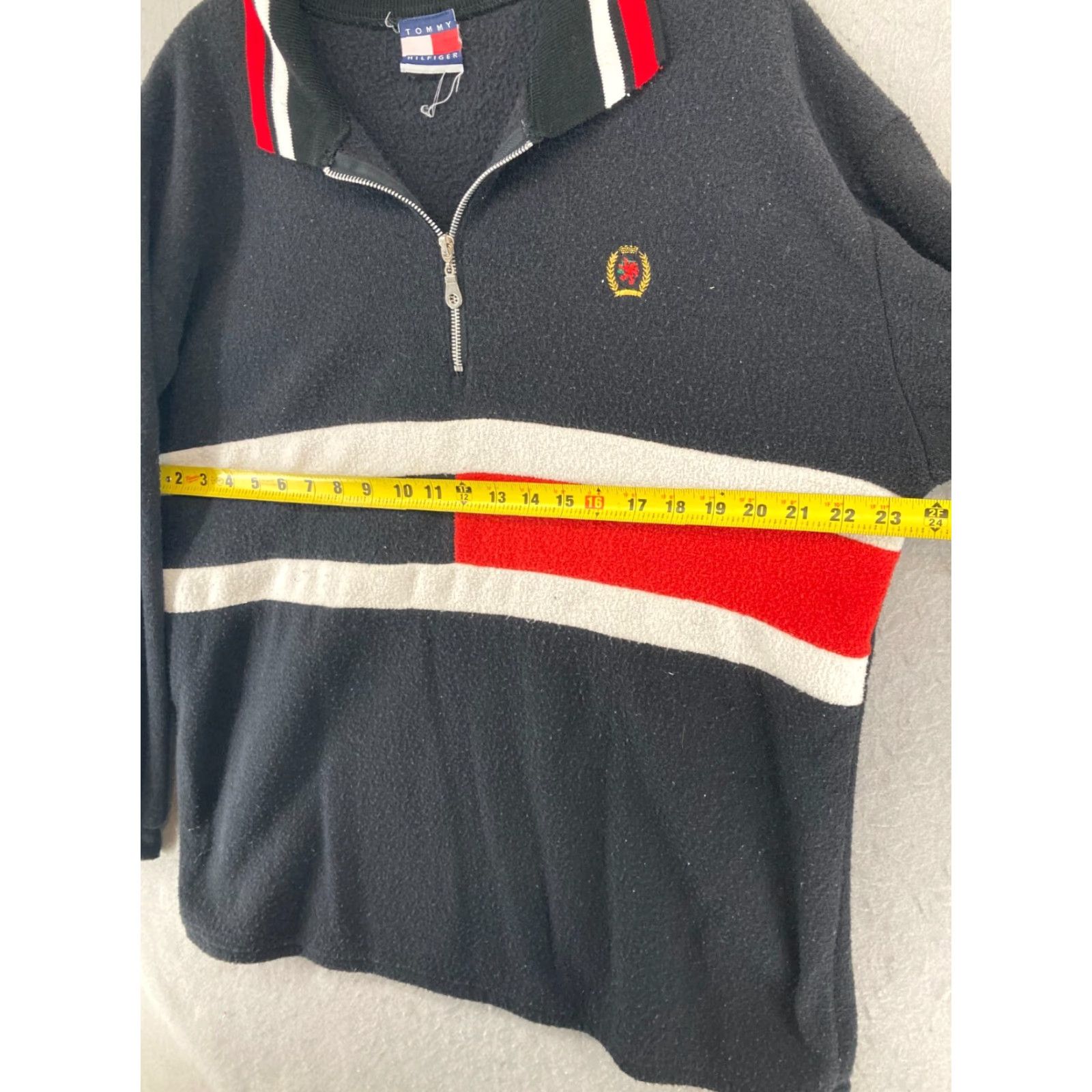 Tommy Hilfiger VINTAGE Tommy Hilfiger Mens Shirt Large Black 1/4 Zip USA Made Size US L / EU 52-54 / 3 - 2 Thumbnail
