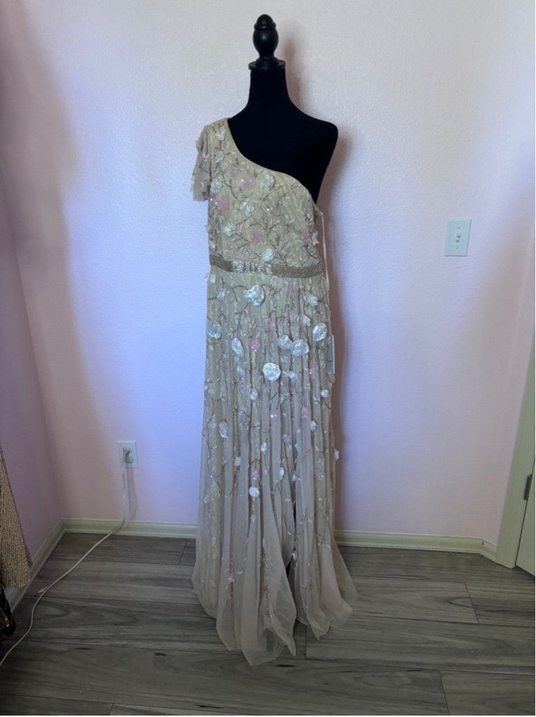 Mac Duggal Mac Duggal Blush Floral Embellished One Shoulder Gown 10 Size L / US 10 / IT 46 - 4 Thumbnail