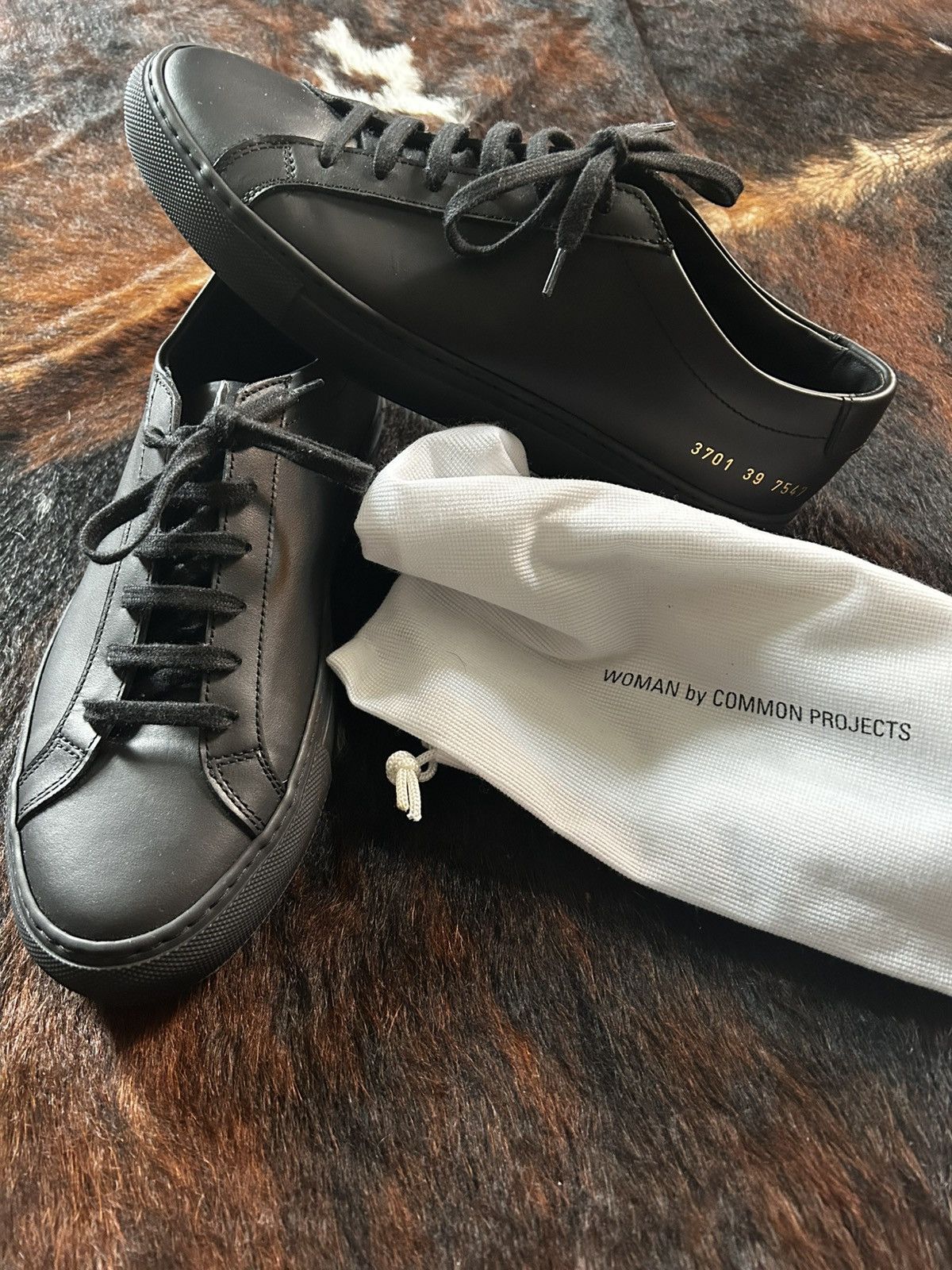 Common Projects Women’s Common Project Sneakers size 8 Size US 8 / IT 38 - 1 Thumbnail