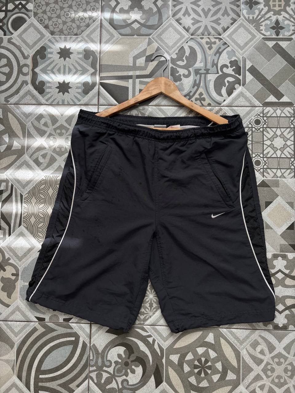 Nike Nike Vintage shorts nylon drill Y2K Size US 34 / EU 50 - 2 Thumbnail