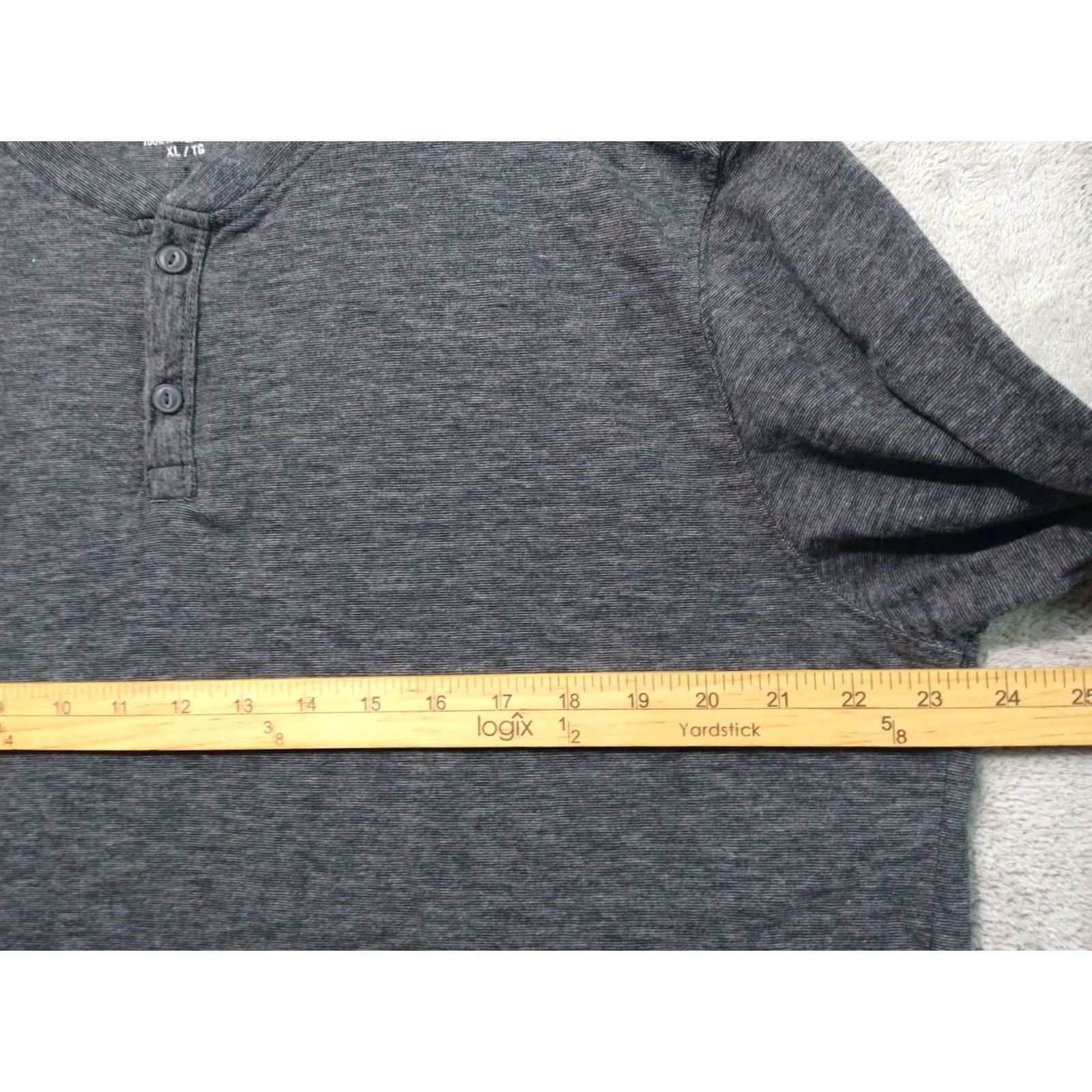 Banana Republic Banana Republic Shirt Mens XL Gray Heathered Henley Long Sleeve Cotton ShirtMens XL Gray Henley Long Sleeve Cotton Banana Republic Size US XL / EU 56 / 4 - 4 Thumbnail