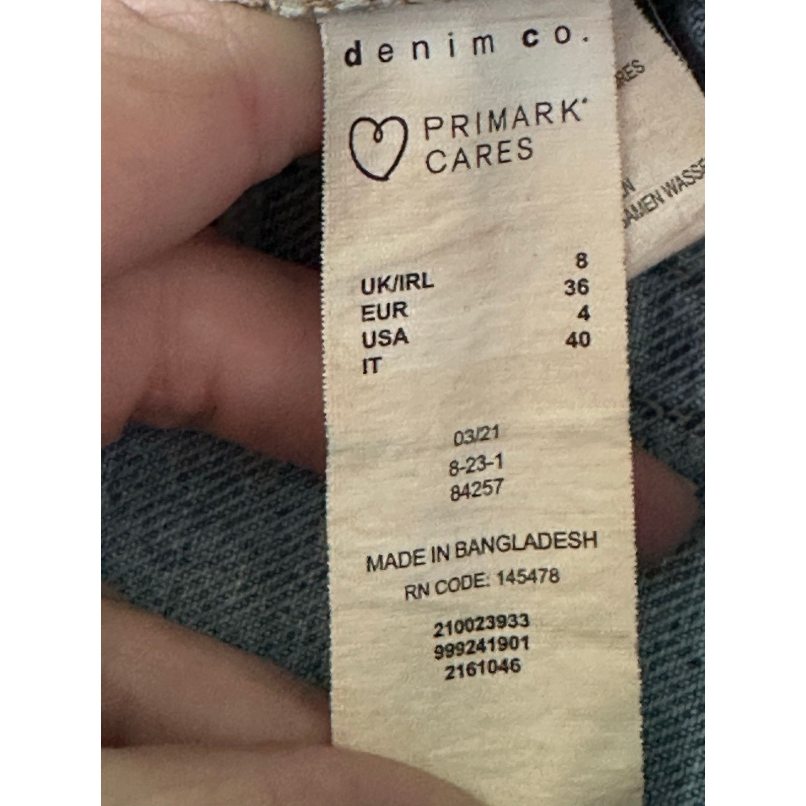 Denim & Co. Denim Co blue cuffed high waist jean shorts size 4 Size 27" / US 4 / IT 40 - 4 Thumbnail