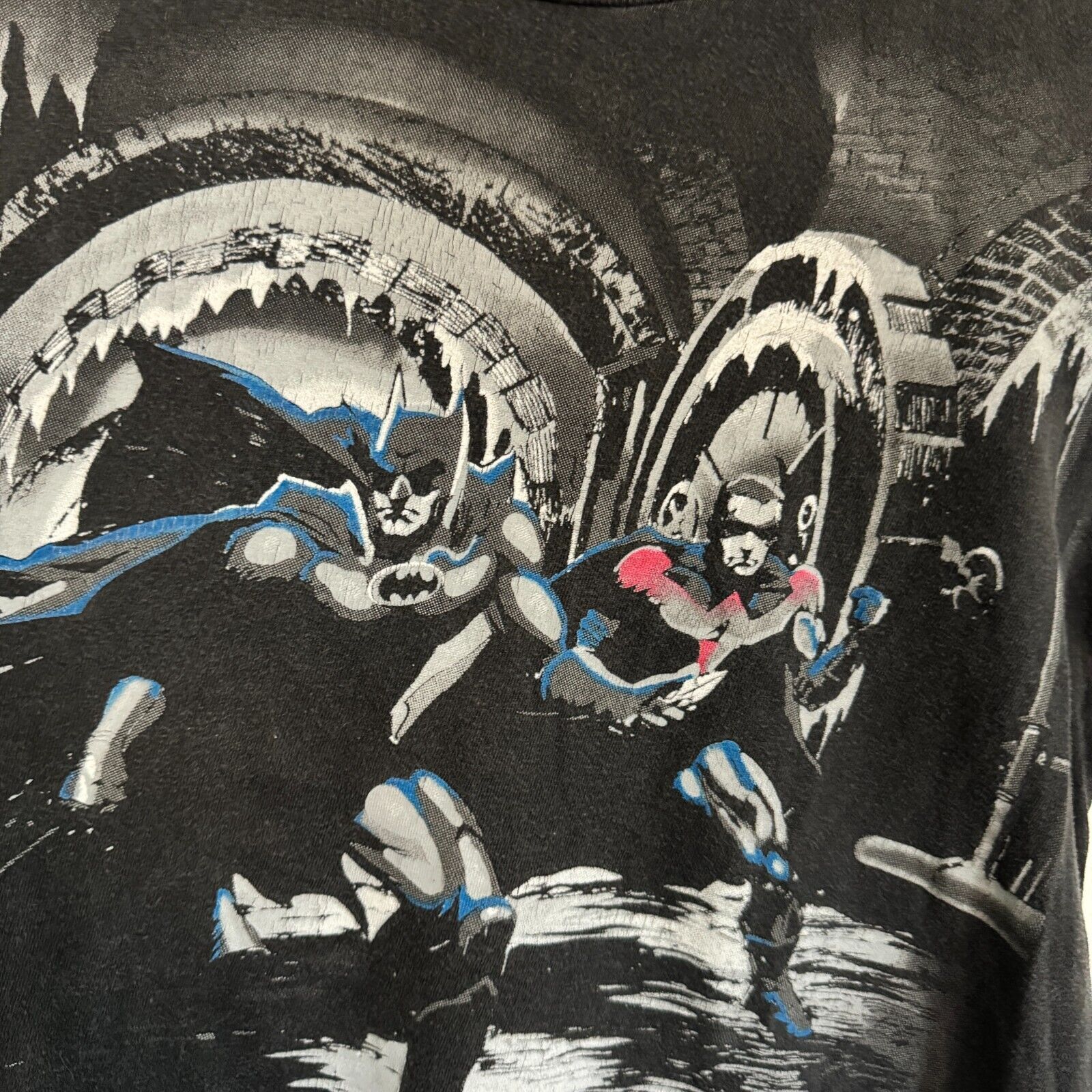 DC Comics Vintage 1997 Batman Robin Movie AOP Large Cave Comic T-Shirt Size US L / EU 52-54 / 3 - 6 Thumbnail
