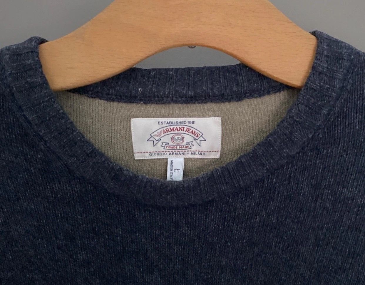 Giorgio Armani Vintage Armani Jeans Men's Navy Wool Sweater Large Italy Size US L / EU 52-54 / 3 - 3 Thumbnail